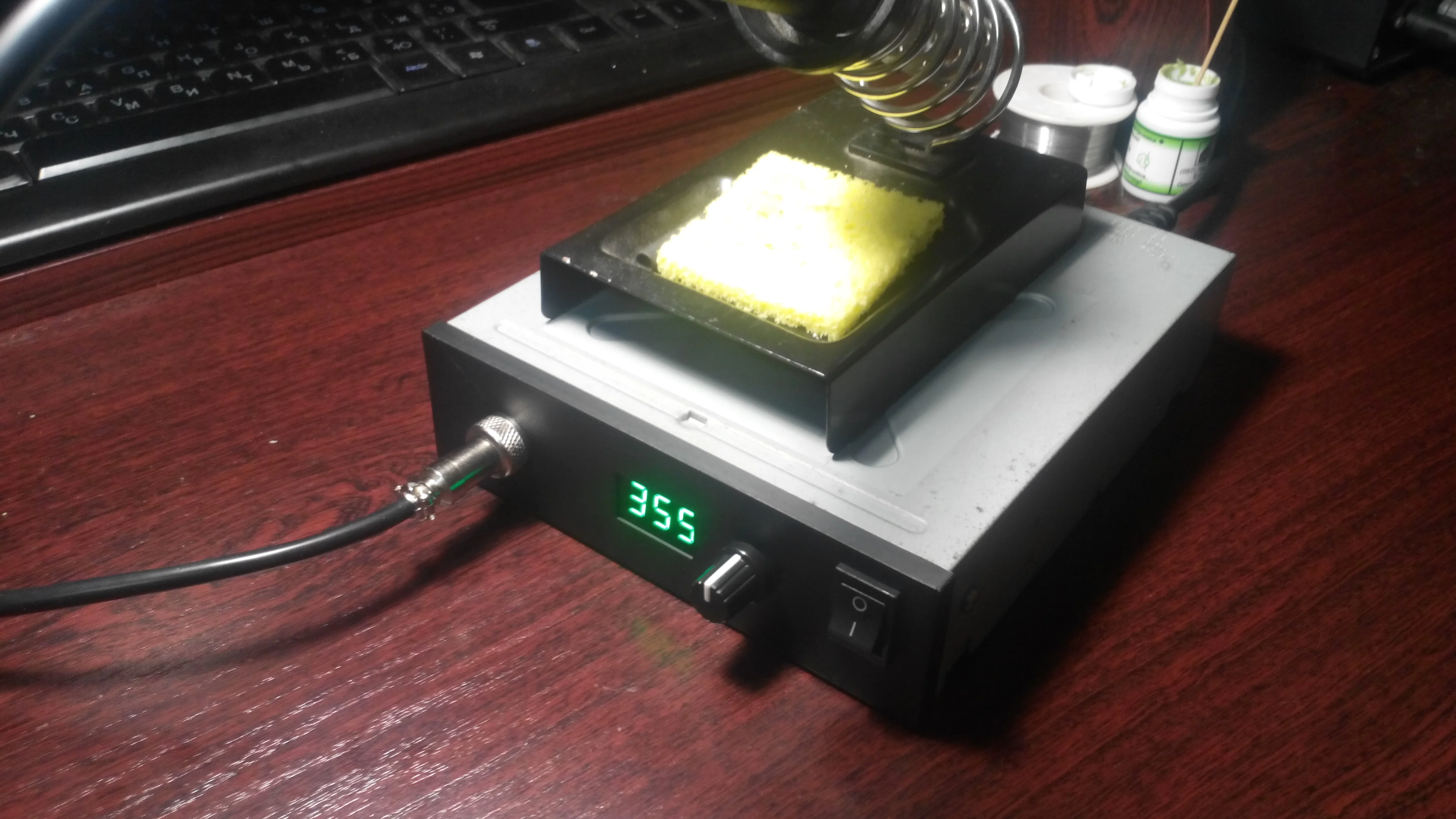 Box for soldering iron Hakko T12 from CD-ROM housing