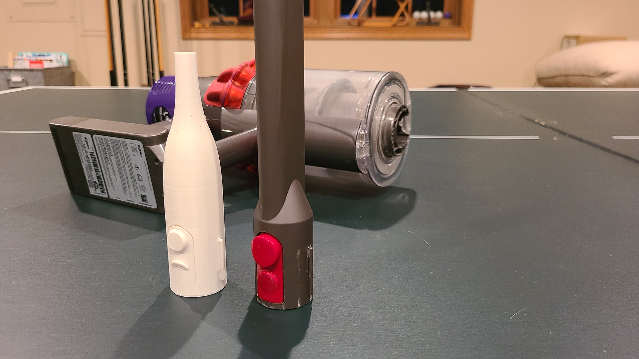 Dyson V series narrow attachment