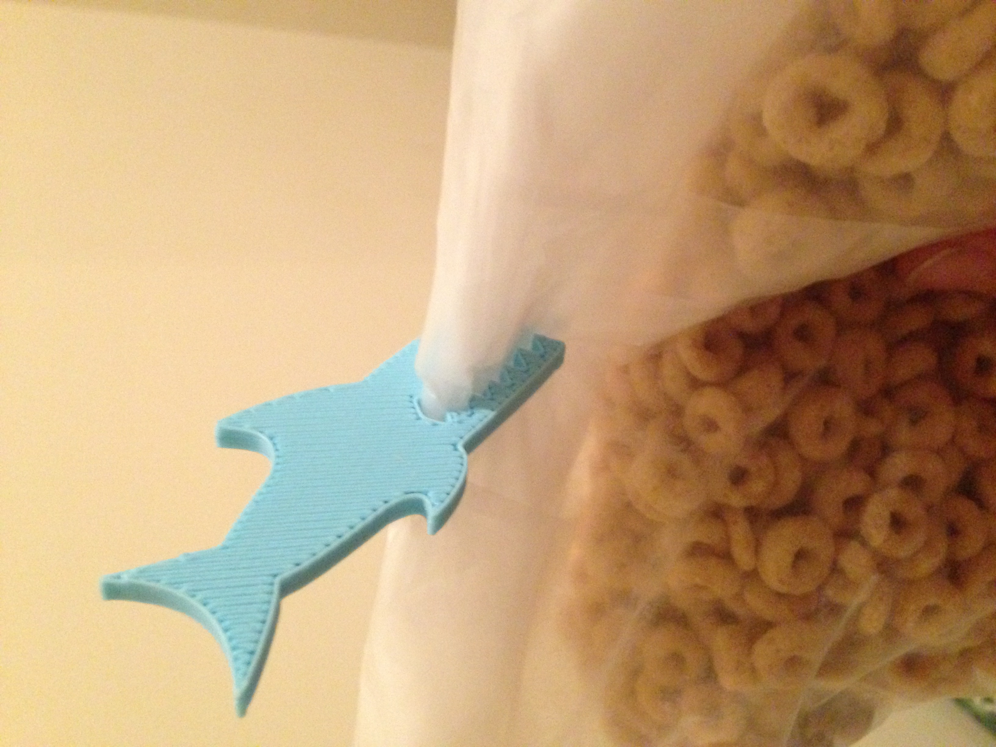 Left Shark Chip Clip