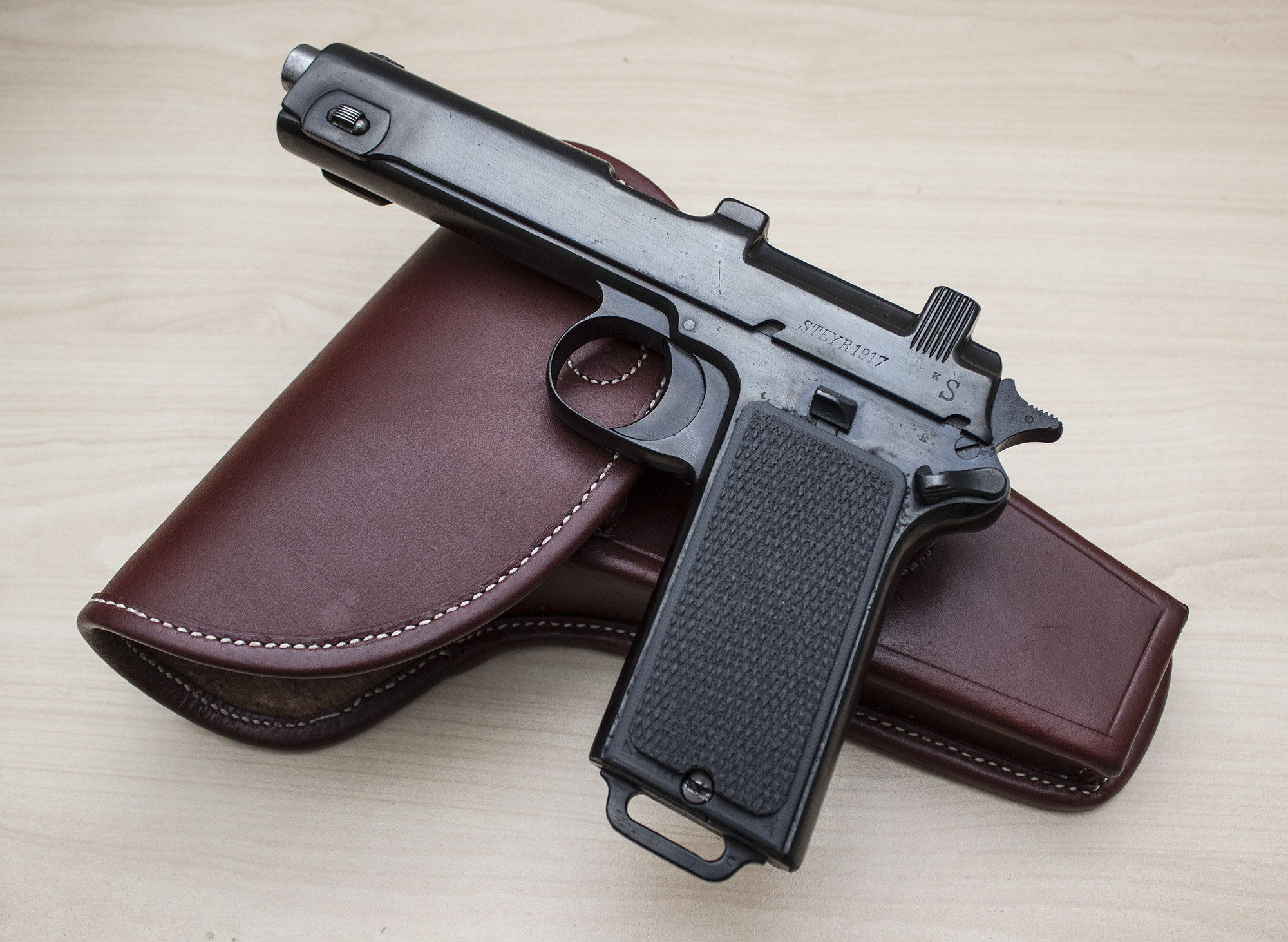 Steyr Hahn (M1912) Grip panels