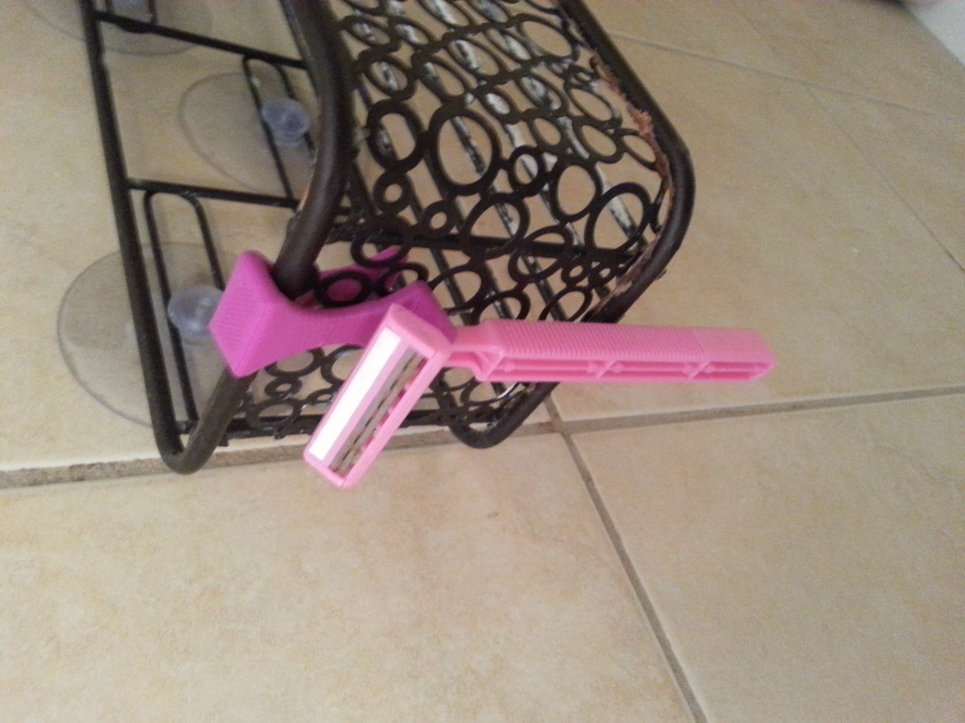 Clip On Razor Hanger