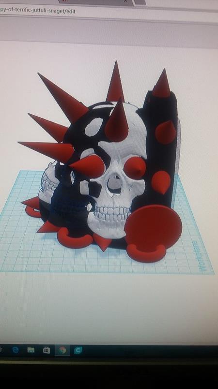 Spikey Scull Palderon