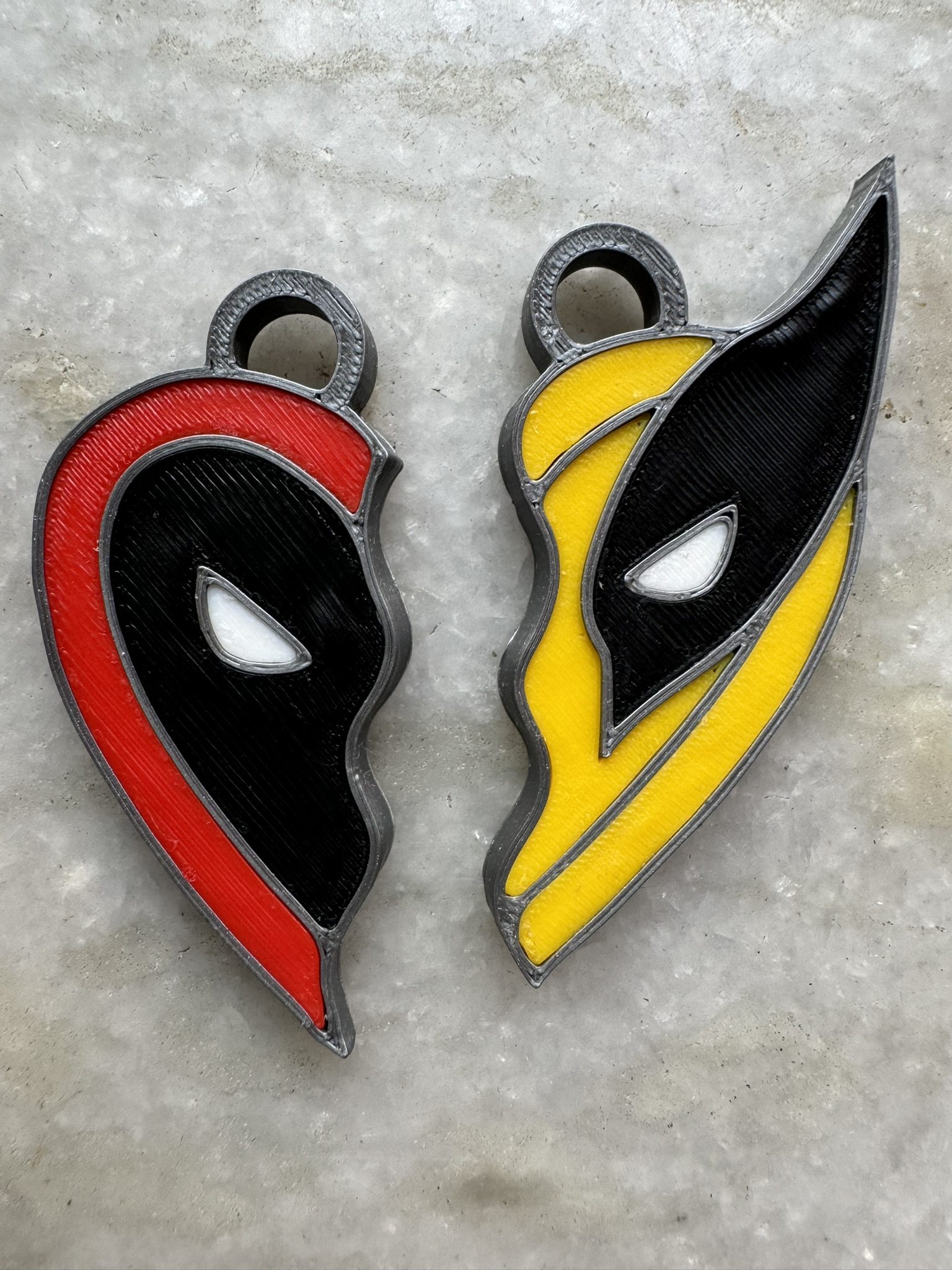 Deadpool vs Wolverine Locket