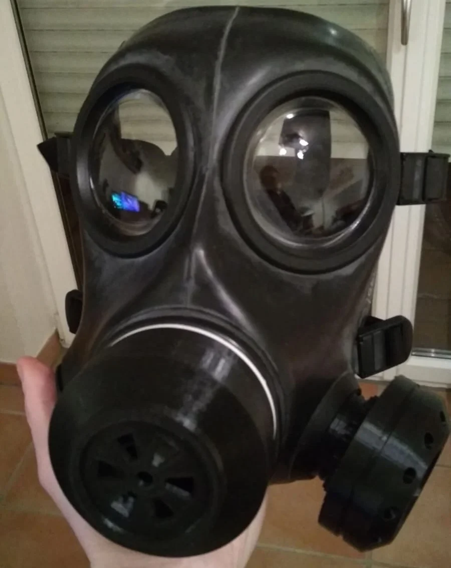 Resident Evil HUNK AVON FM12 Conversion Kit