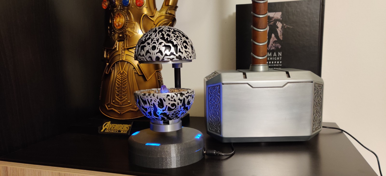 Guardians of the Galaxy - Infinity Orb levitation stand