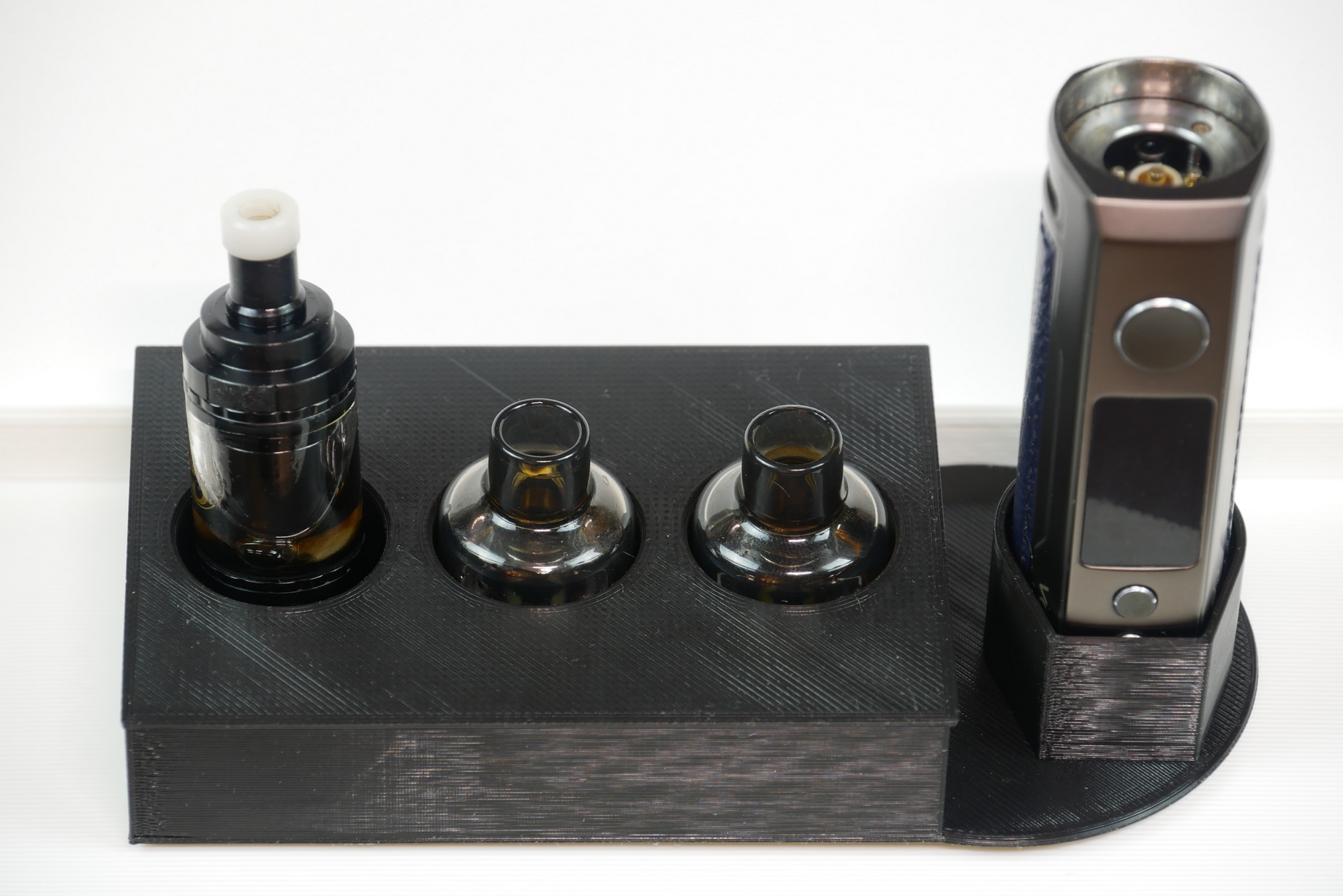 VooPoo Drag X\S and 3 tanks stand