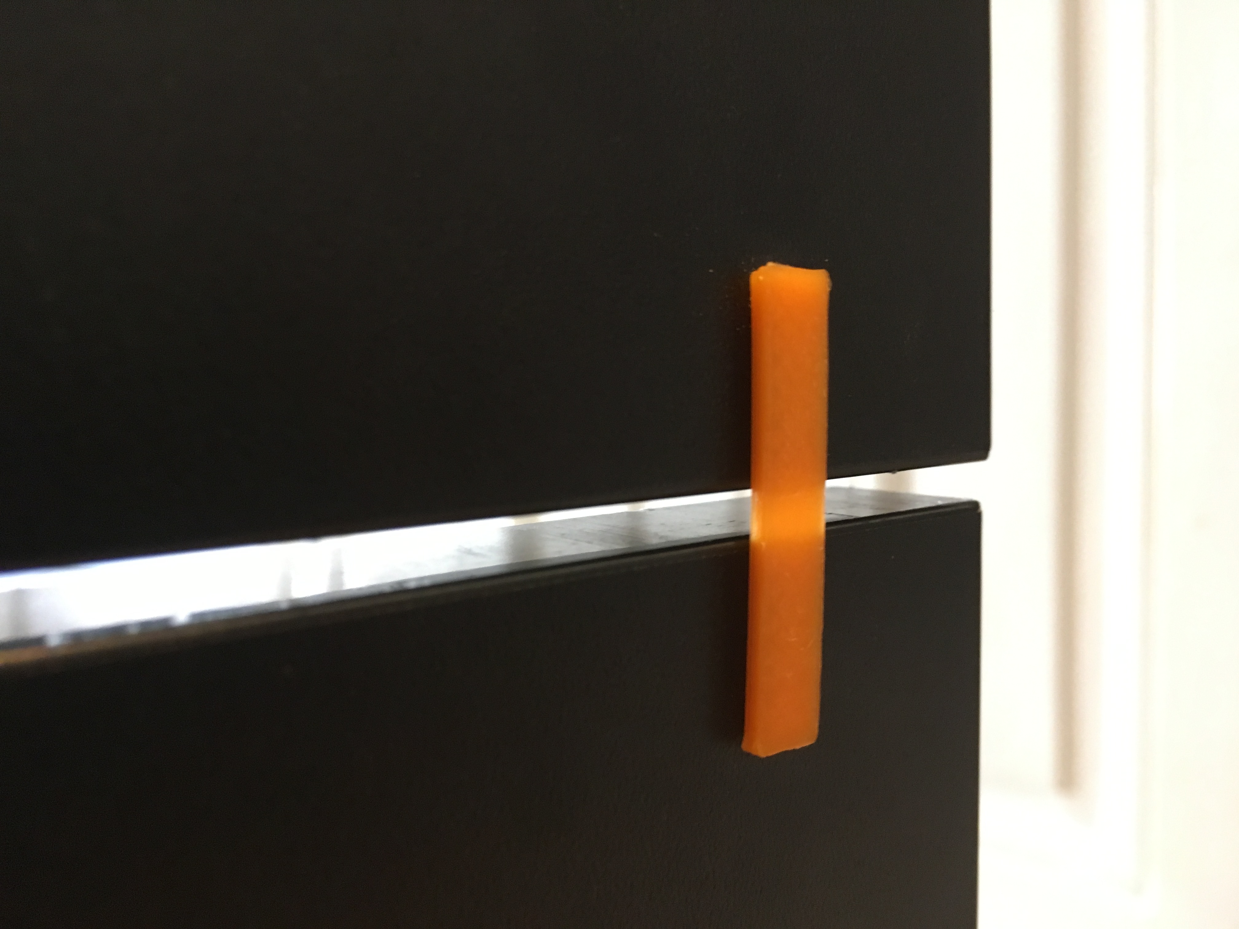 Ikea Besta door connection