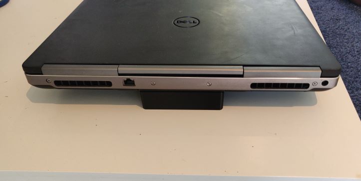 Dell Stand