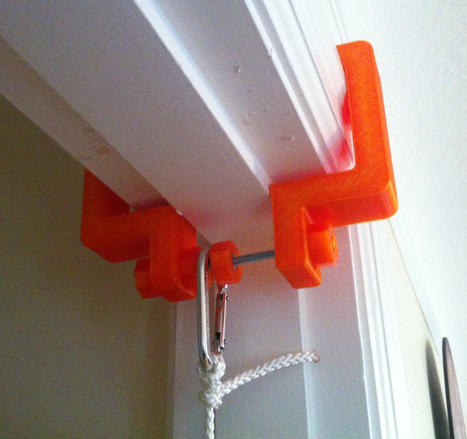 Adjustable Doorway Clamp for Baby Swing