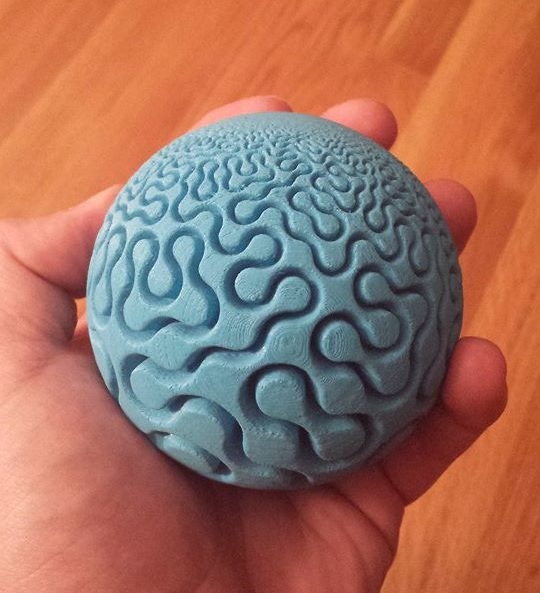 dIFS Fractal Maze Ball