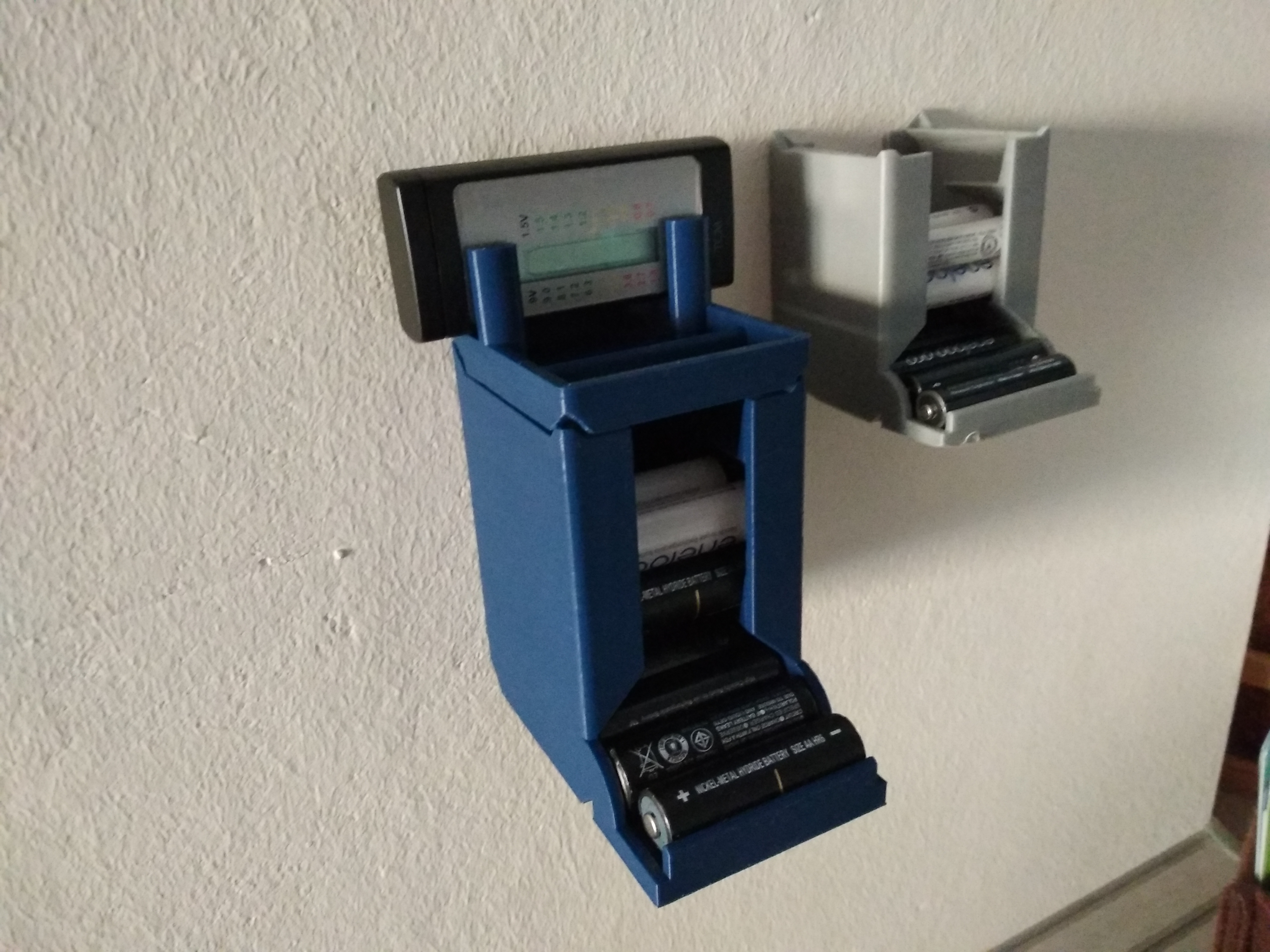 Battery dispenser AA & AAA with wall holes