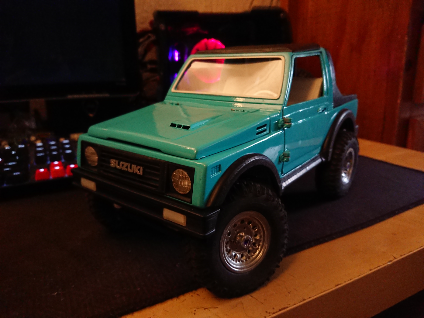 Suzuki SJ 410/413 1/10 for mrc/ecx barrage axles