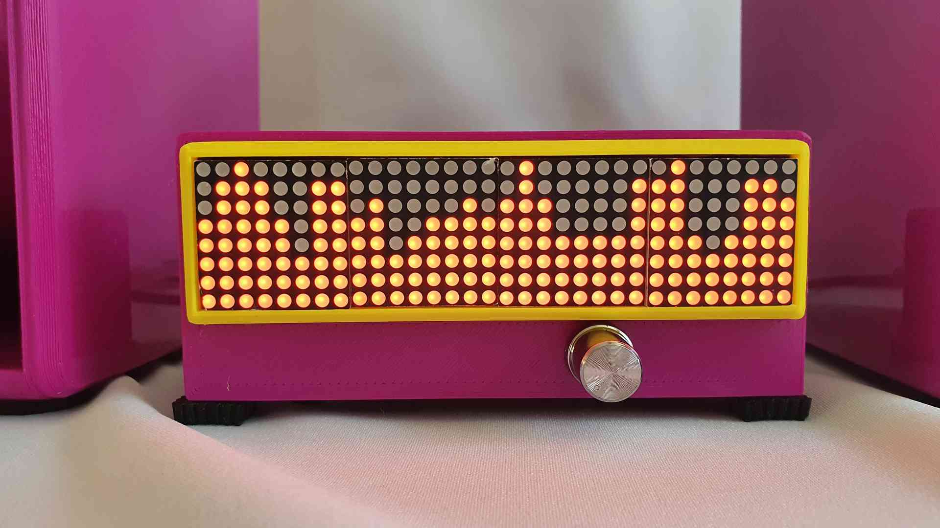 Spectrum analyzer visualizer and amplifier MAX7219 32x8 LED