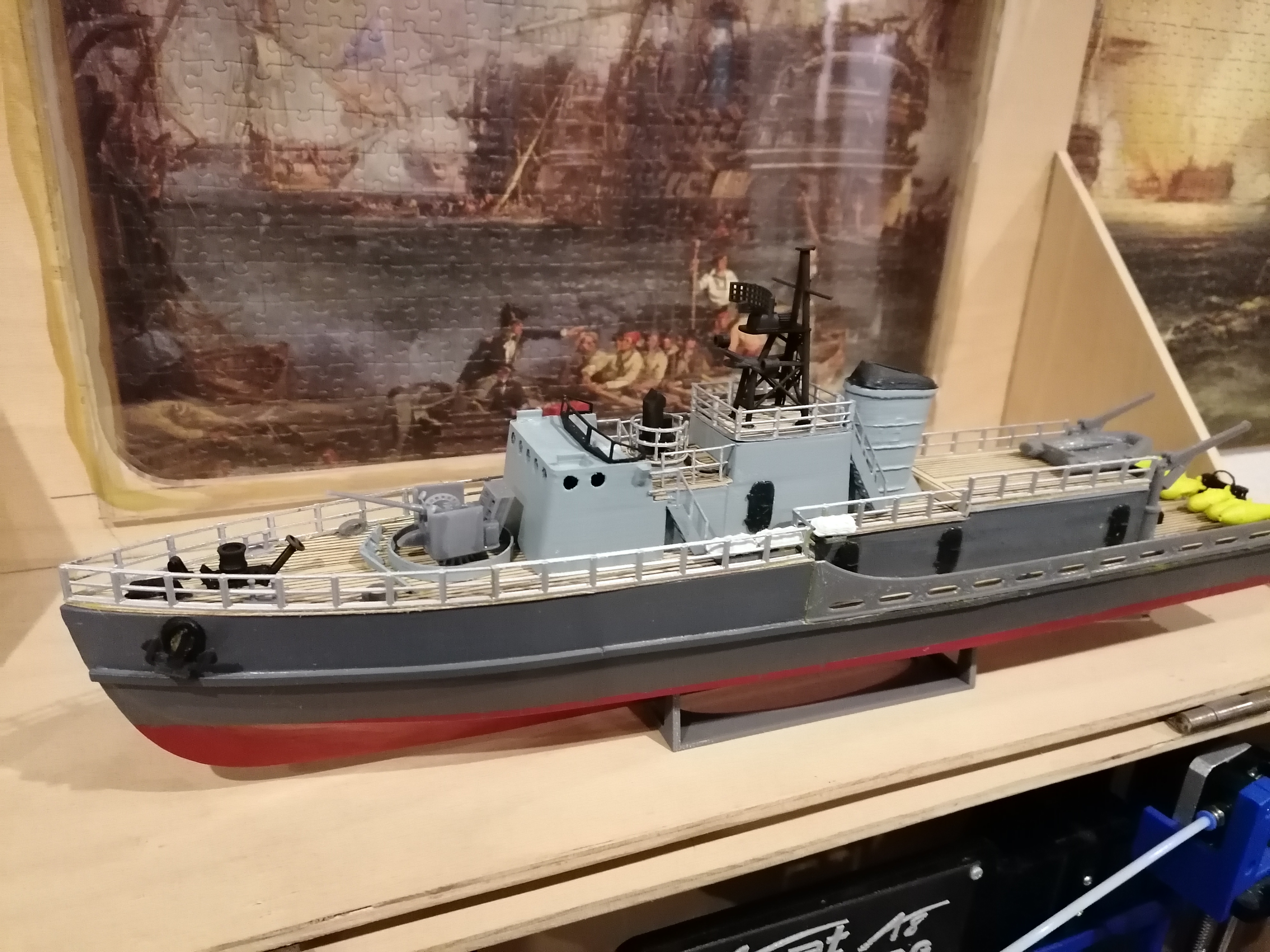 Minenjagdboot 1: 100