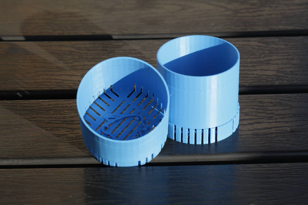 Silicagel container for filament