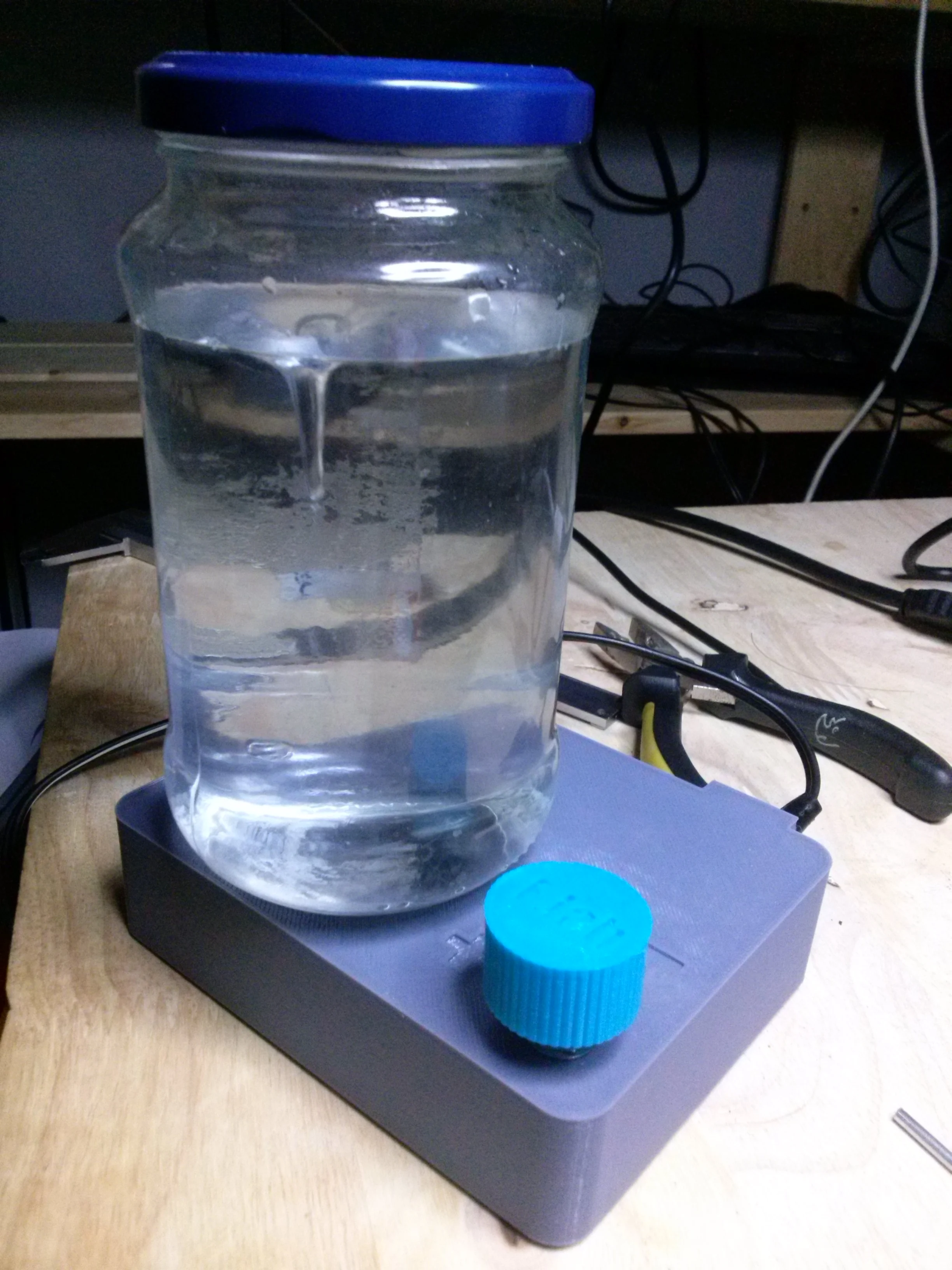 DIYbio Magnetic Stirrer