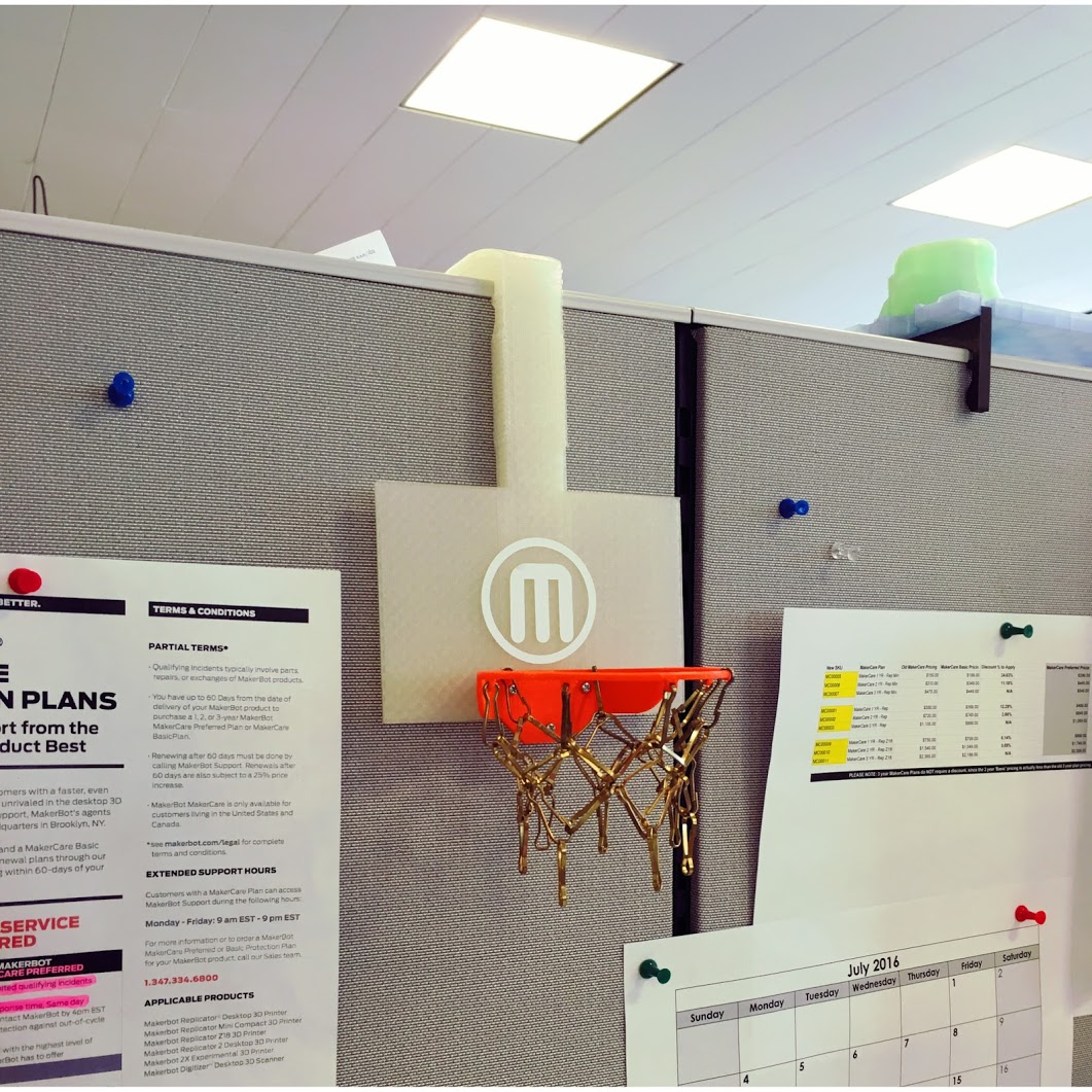 Basketball Hoop / Desk / Office