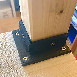 90° bracket / angel for mounting shelfs
