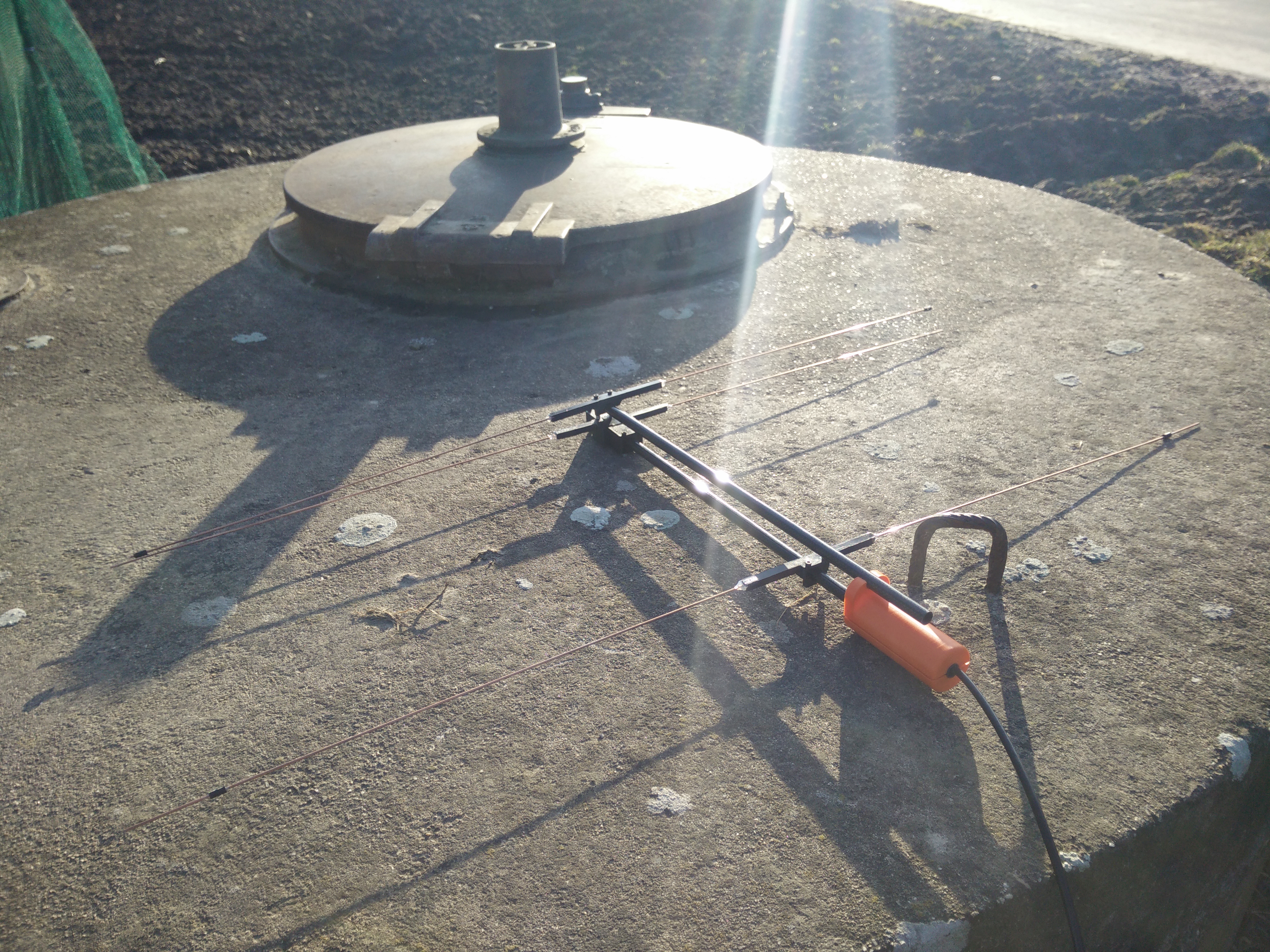 Universal Carbon Yagi Antenna - only 20€!
