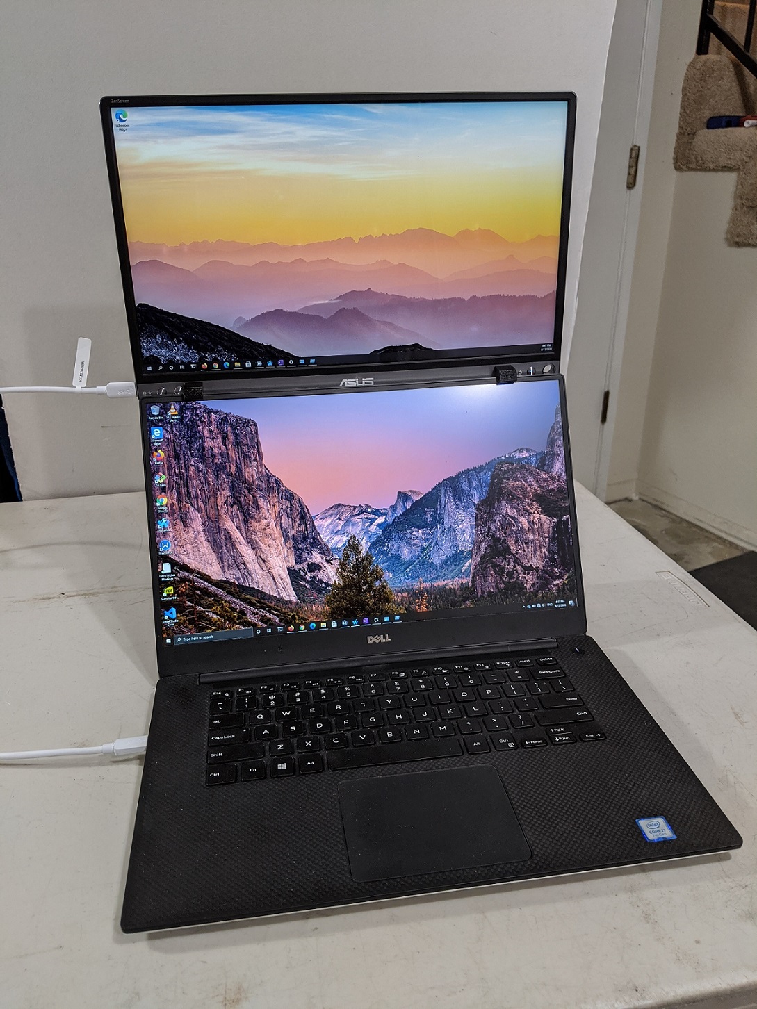 Veritcal holder/stand for 15.6" portable monitor