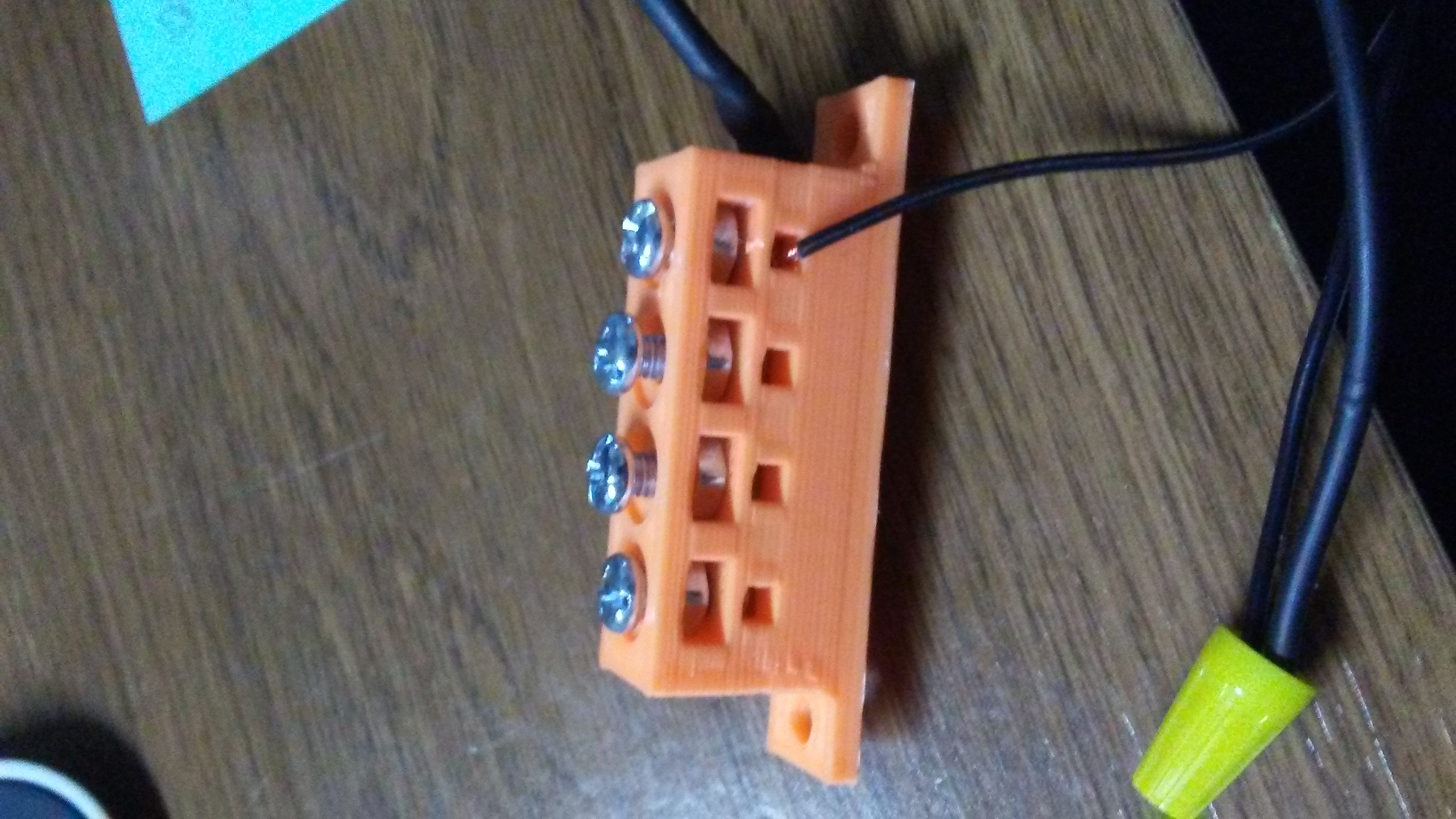 Terminal Block 4 connections