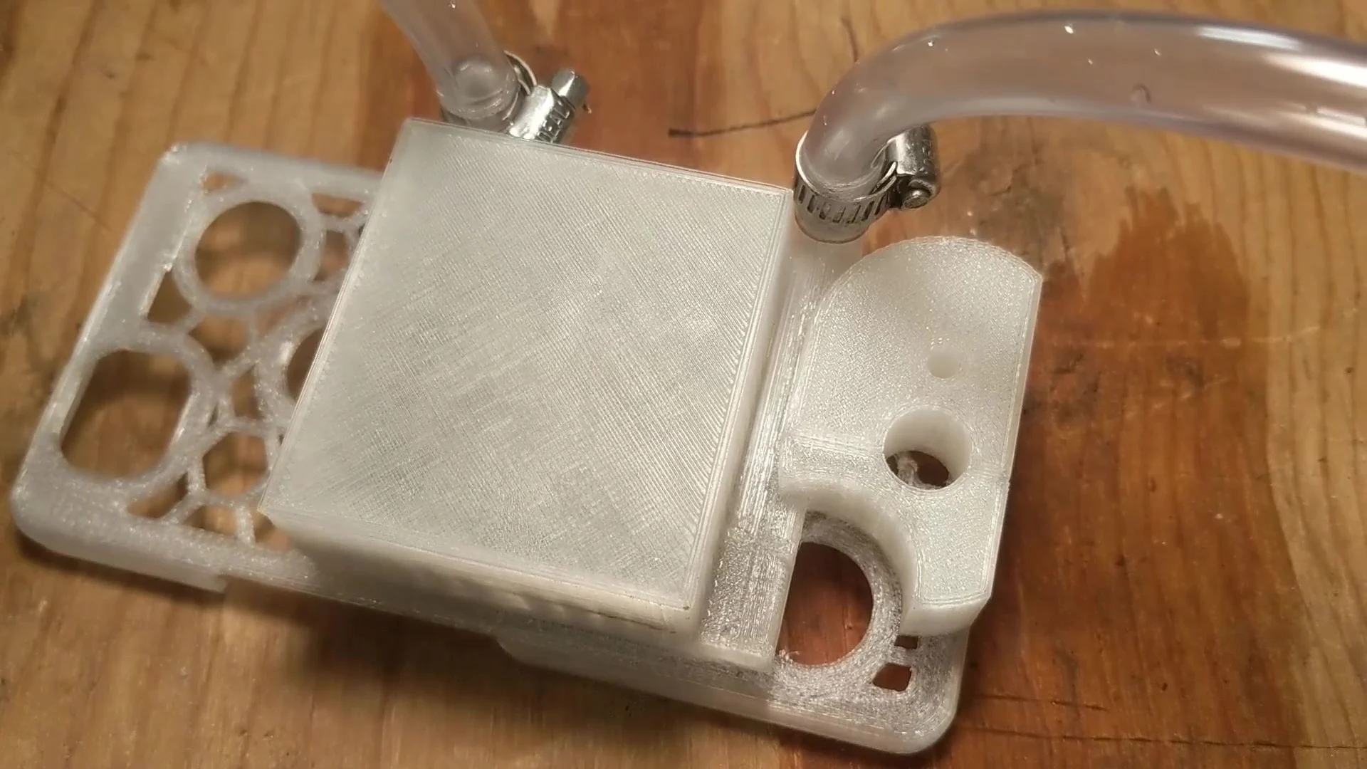 Pixel 2 Phone Case with Tripod Mount and Water Cooler