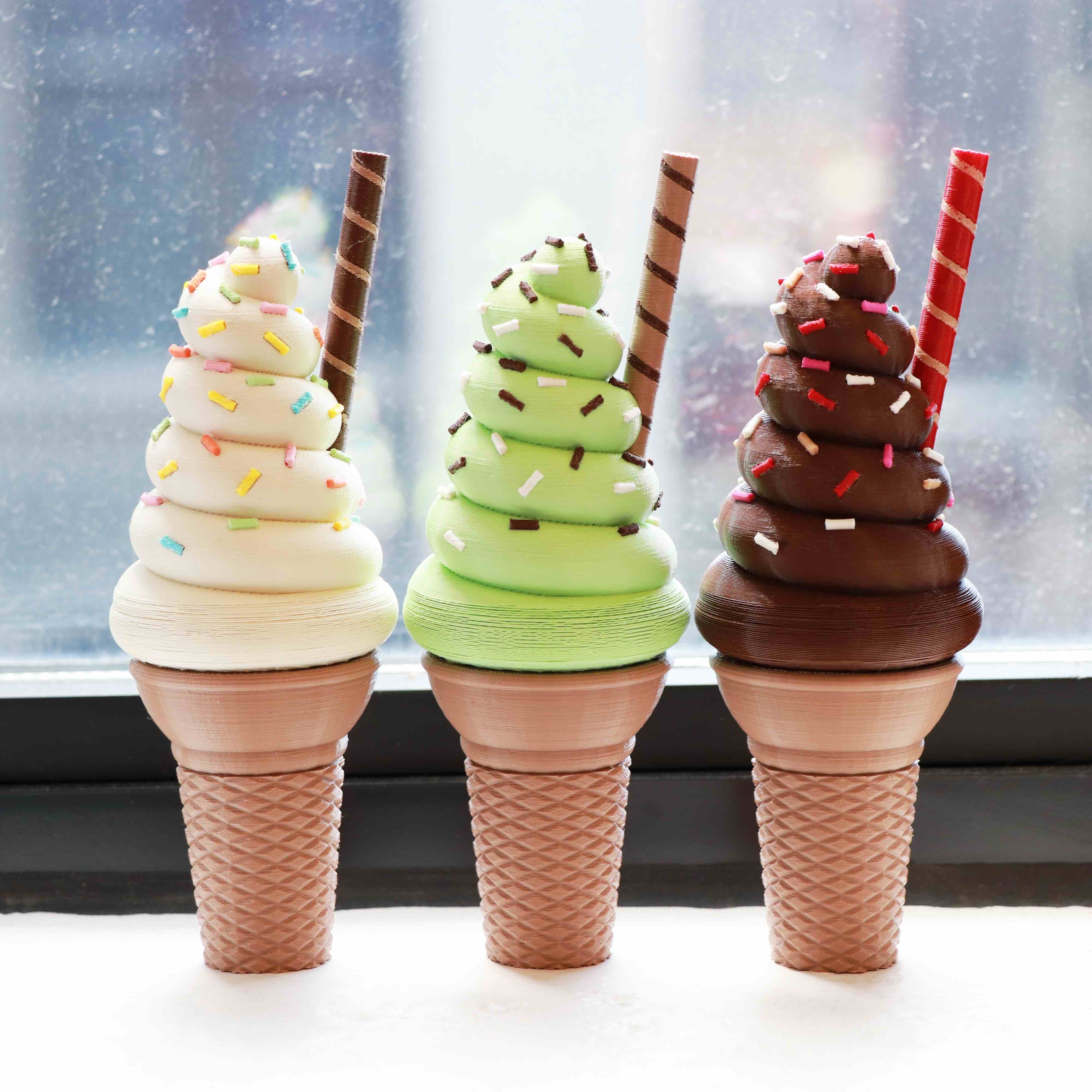 Ice Cream Shaped Mini Container