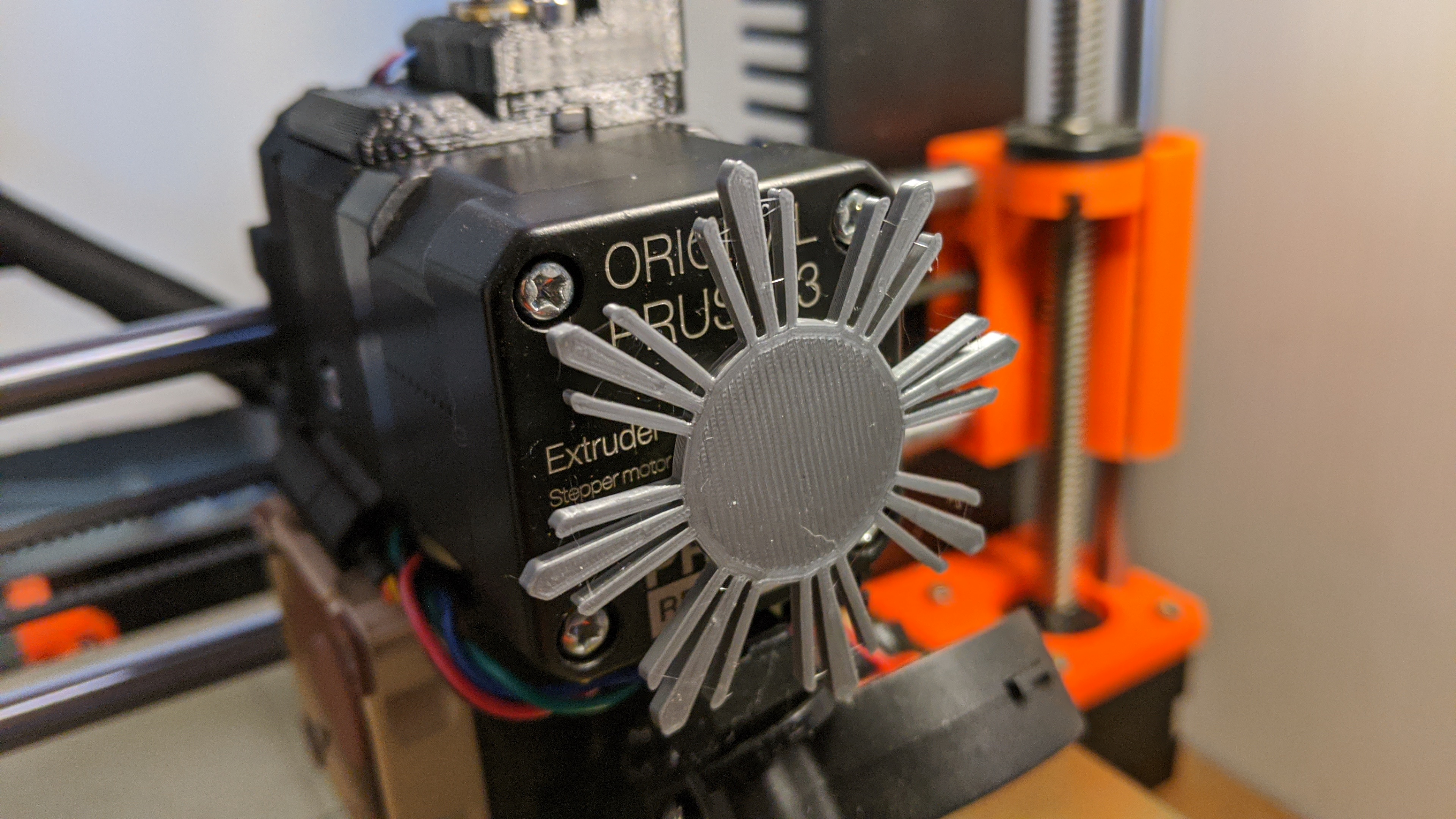 Philippine Flag Sun Extruder Spin Indicator