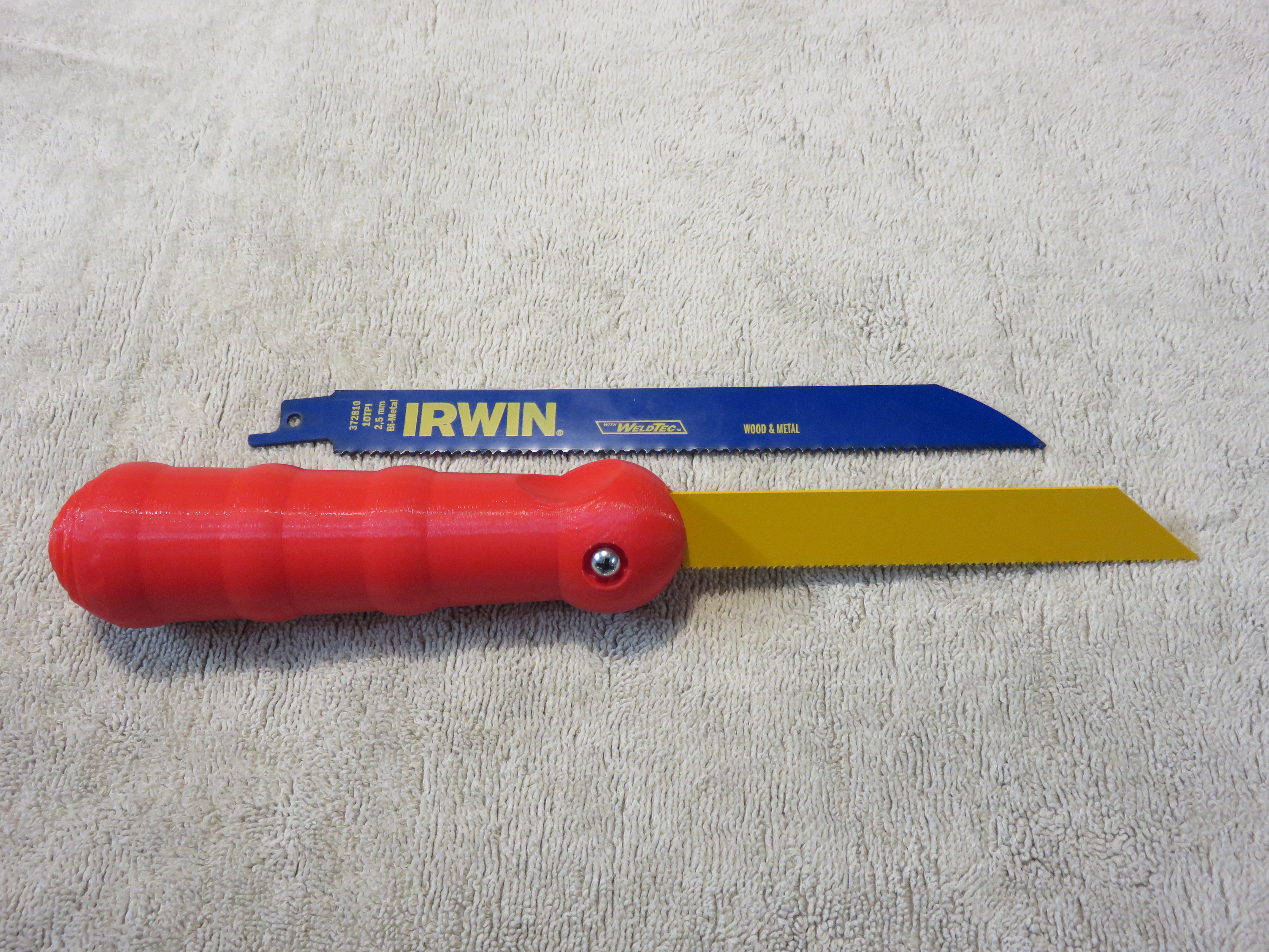 Pull saw for Maslow tabs