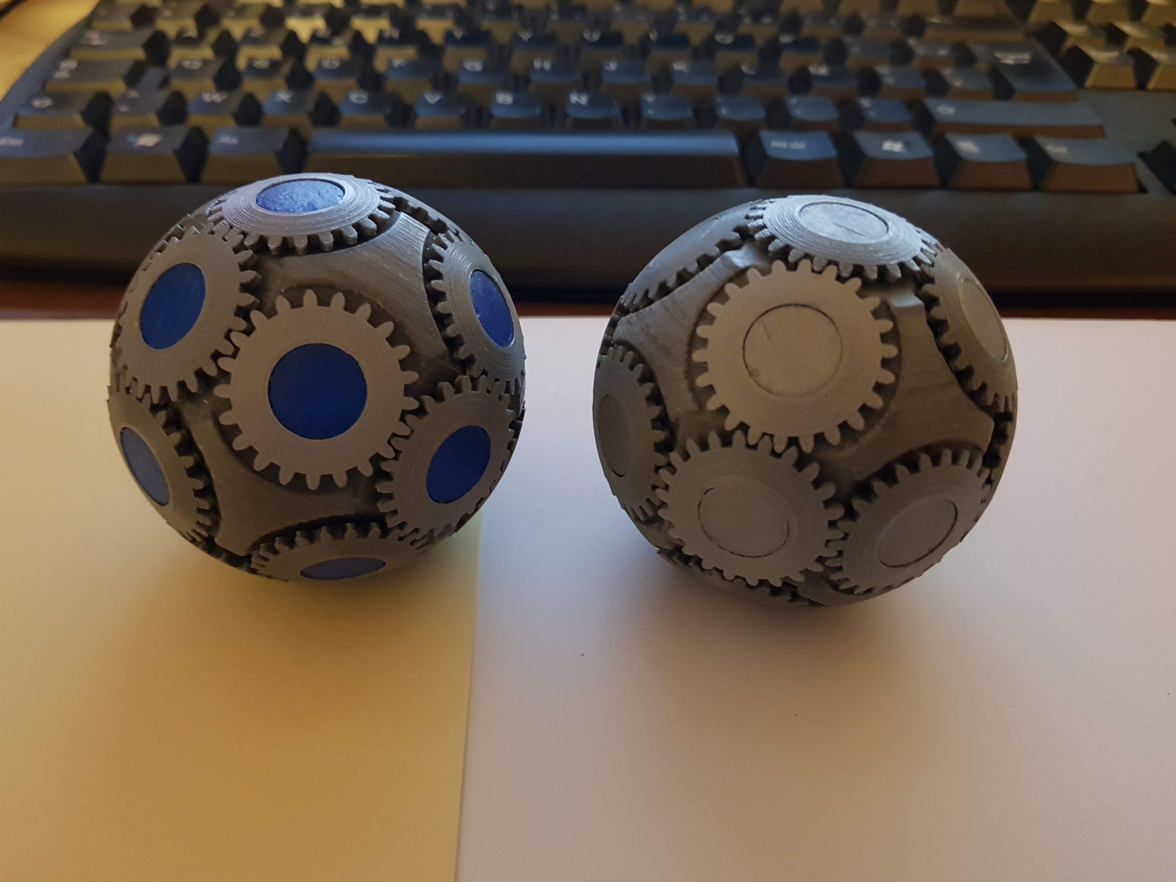 Spherical gears - Fidget