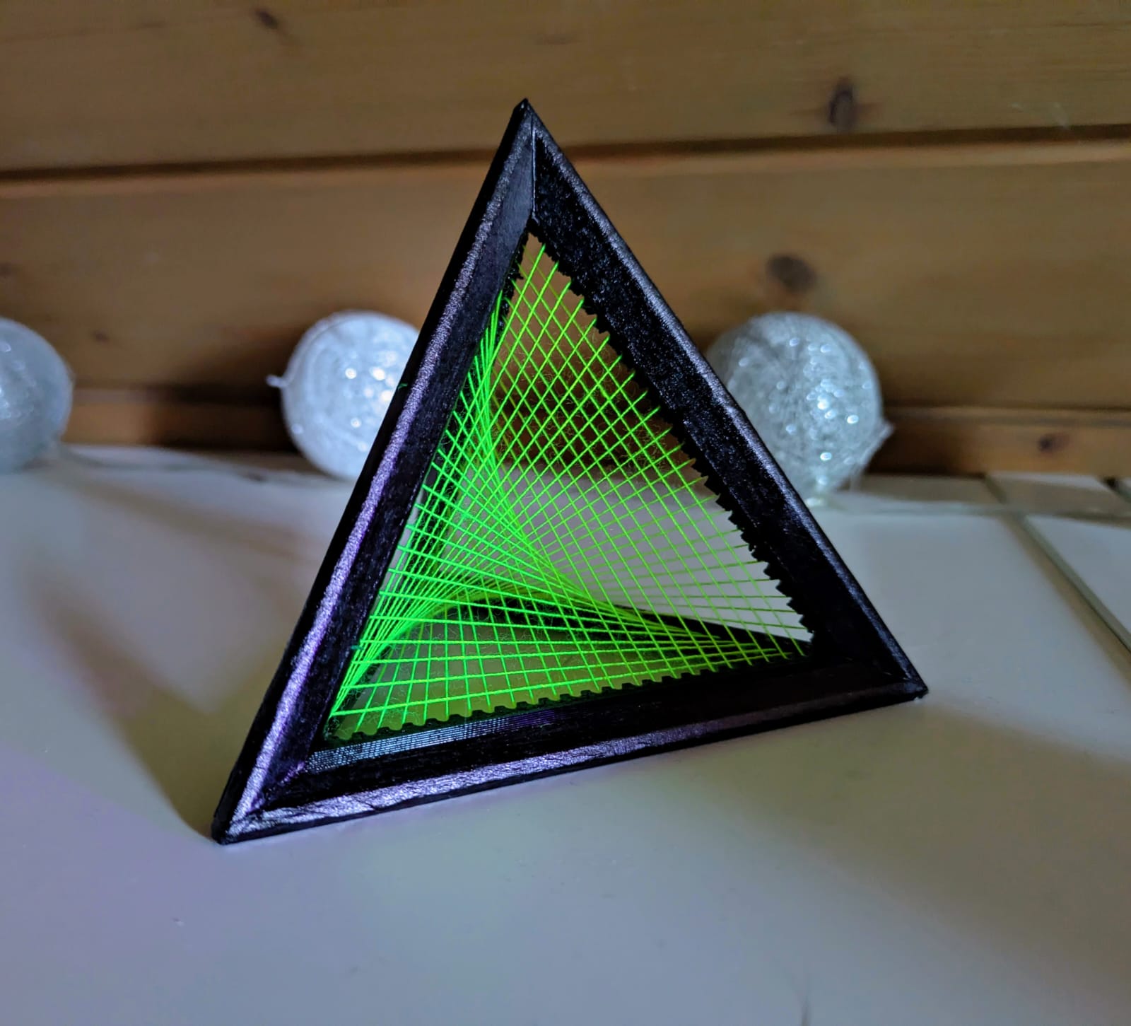 Tetrahedron string art