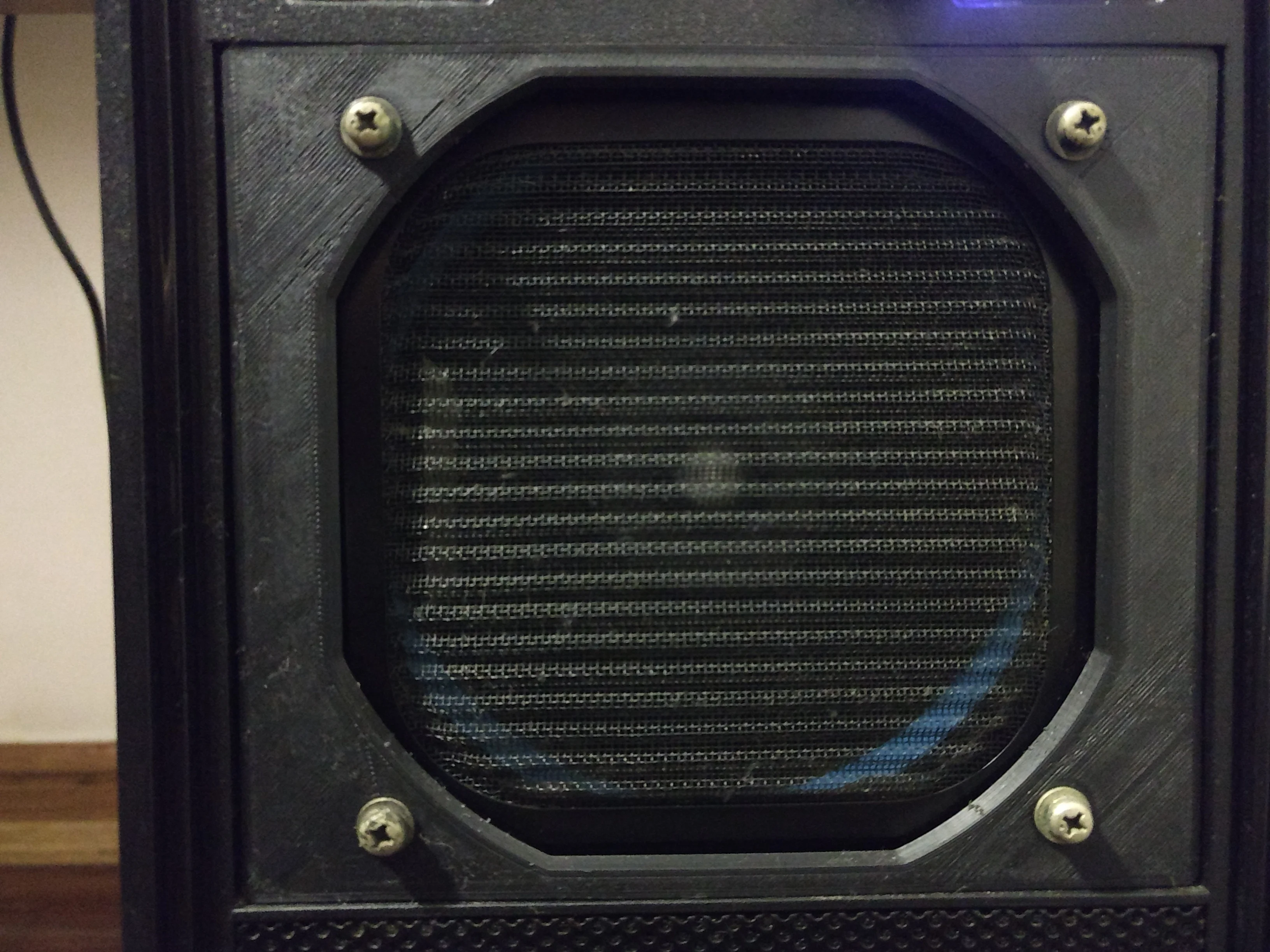 Computer case fan adapter - 3x 5.25" bays - 120 mm fan