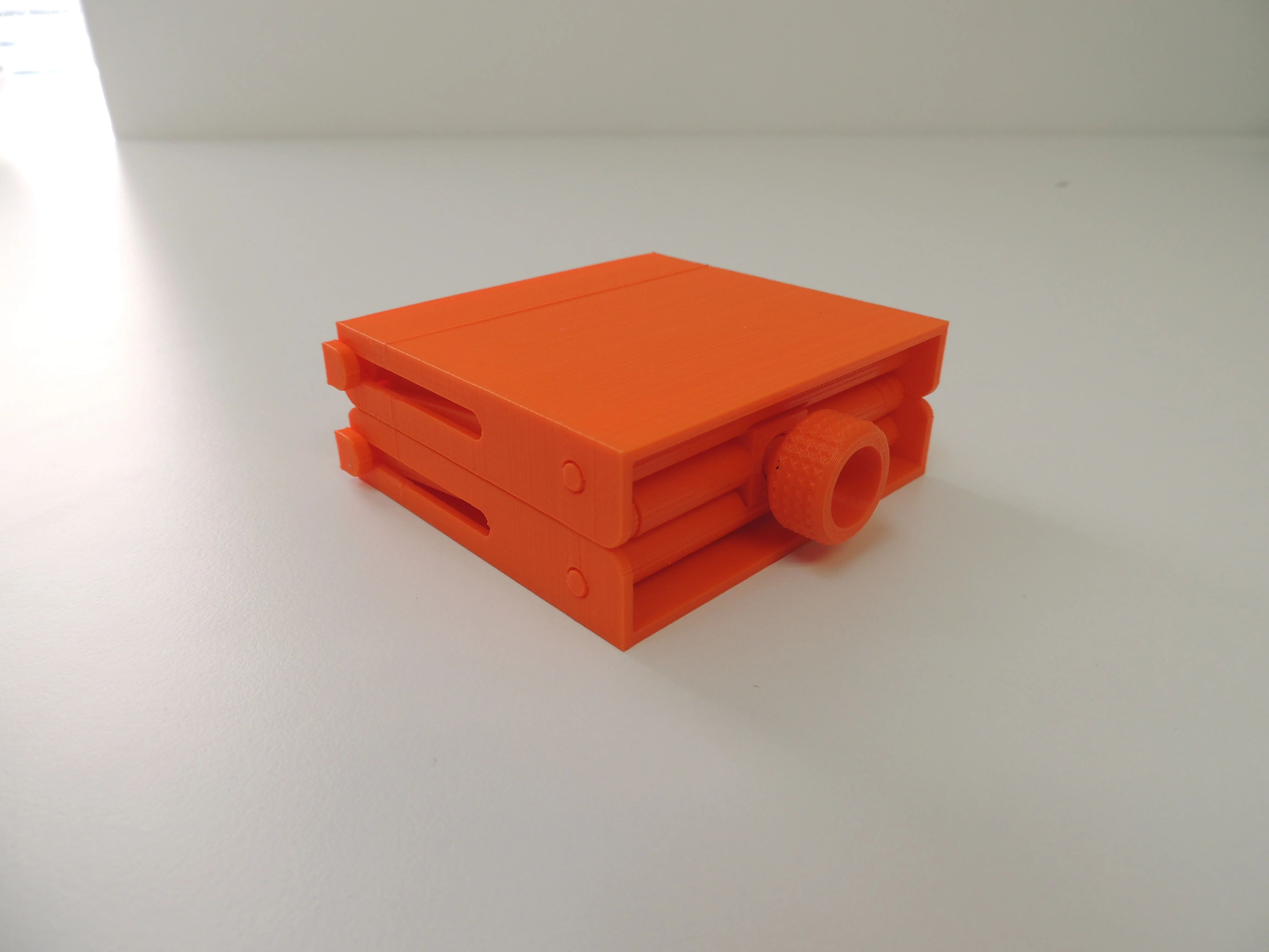 Platform Jack  [Fully Assembled, No Supports]