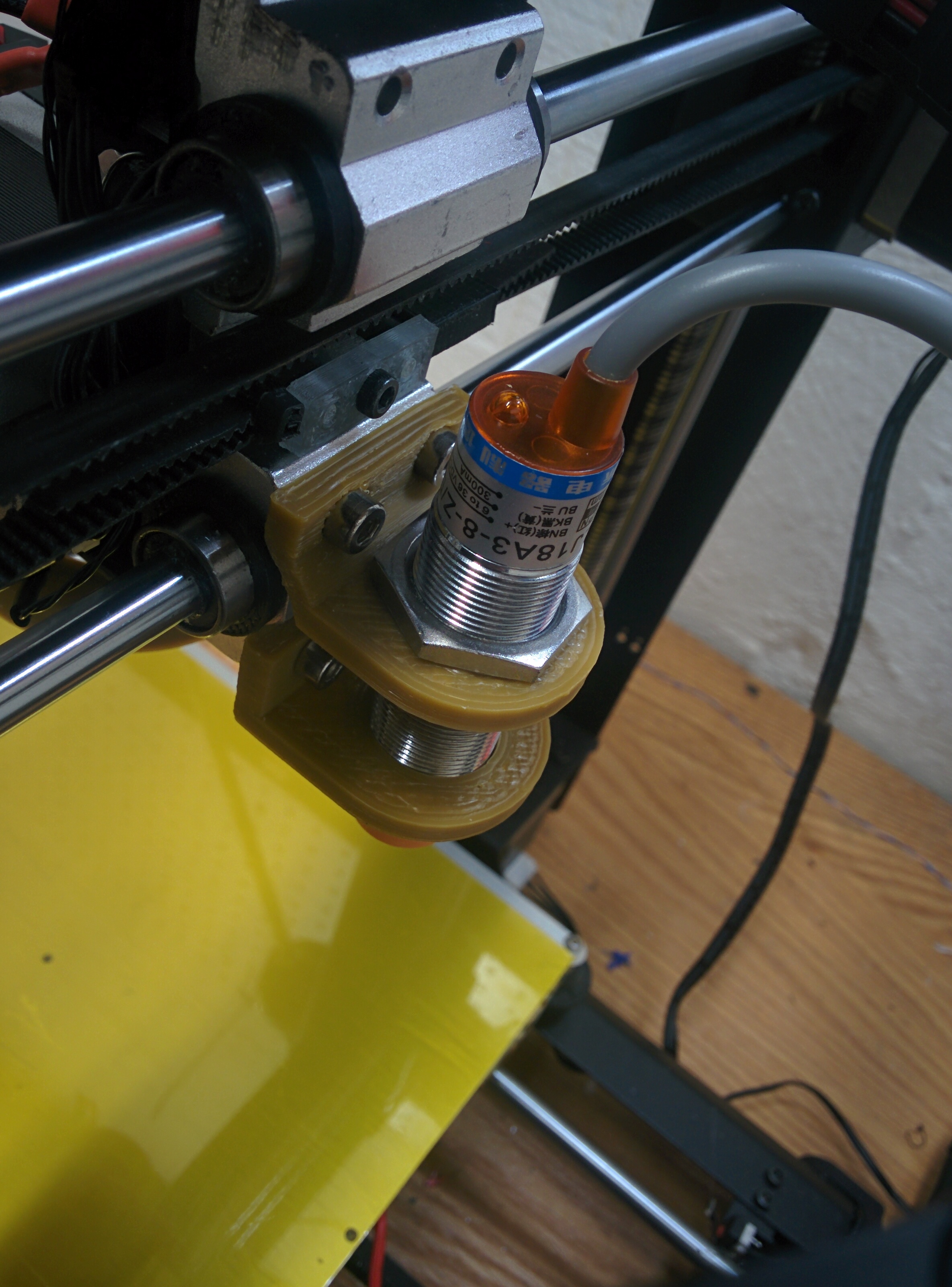Wanao i3 rear mount inductive sensor.