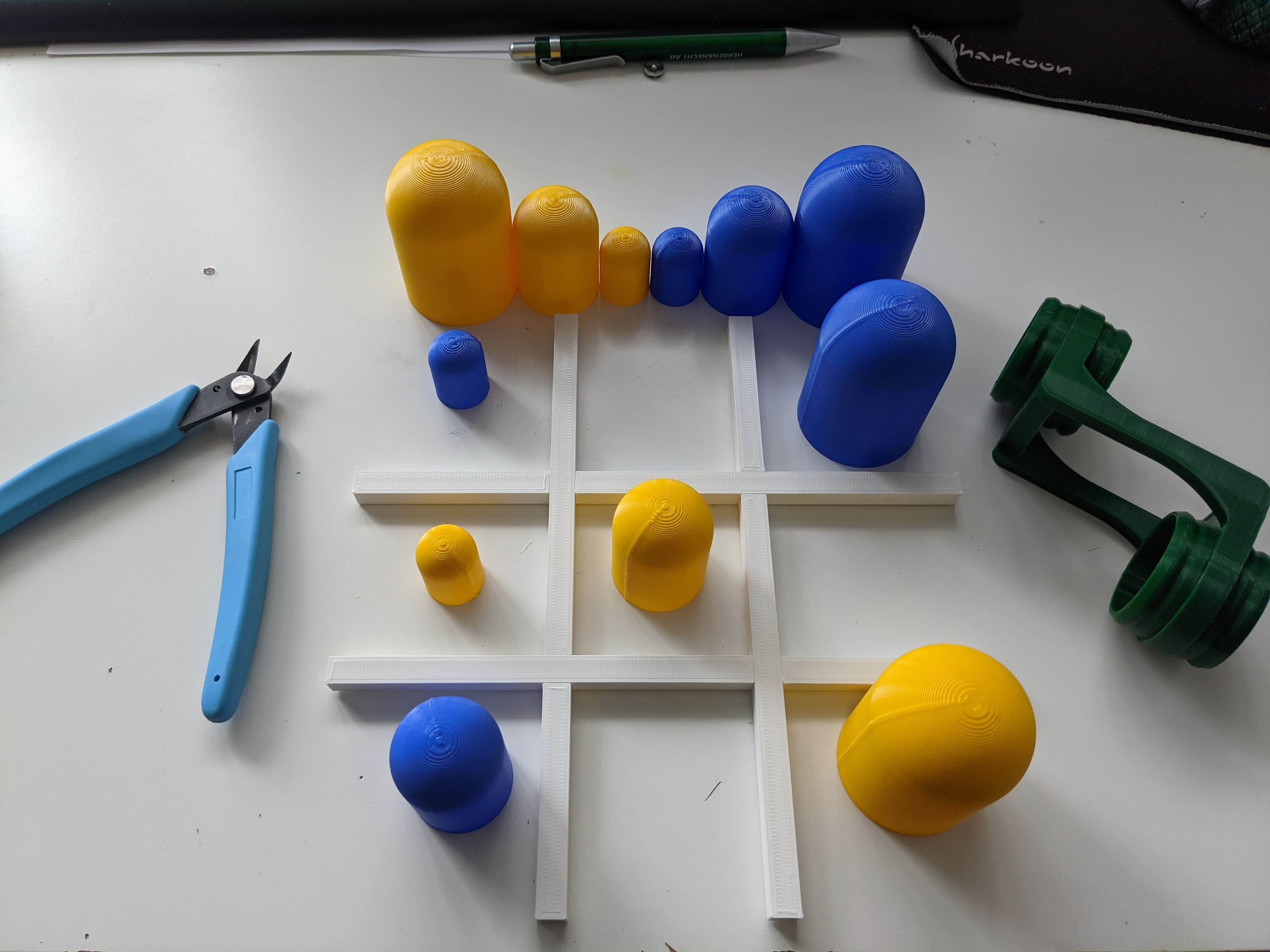 Cup Tic Tac Toe - Gobblet Gobblers