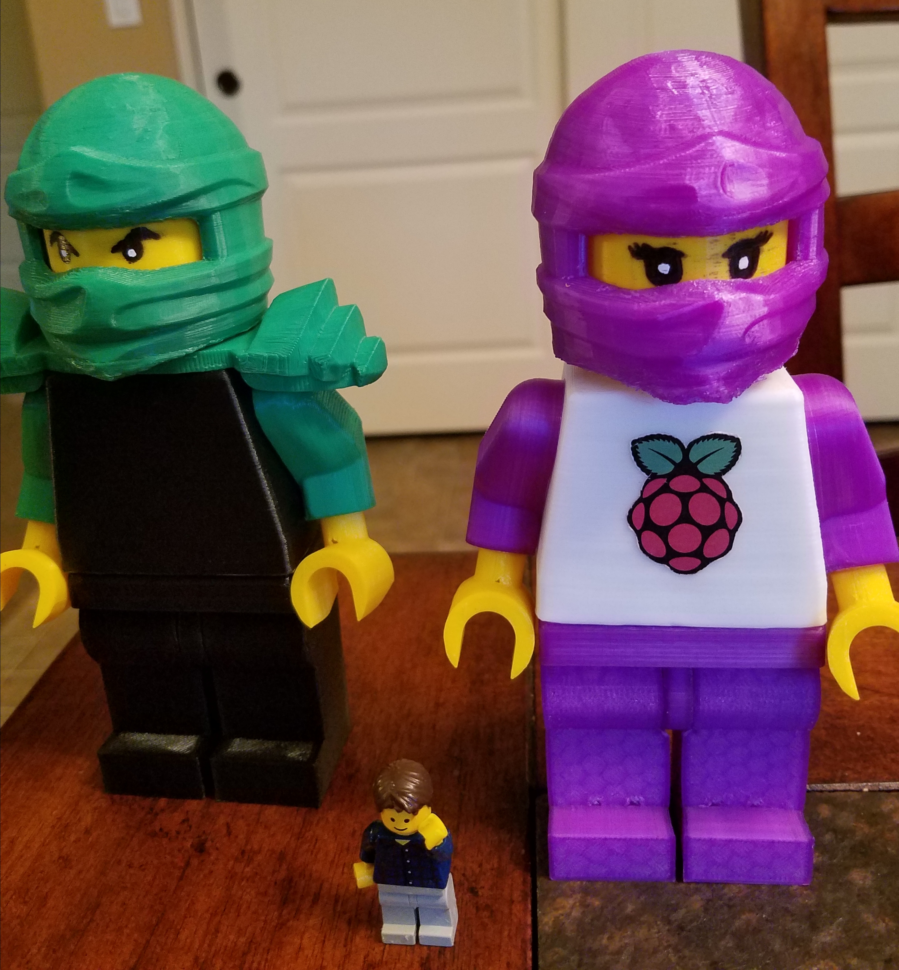 Ninjago Mask (including shoulder armor and sword)