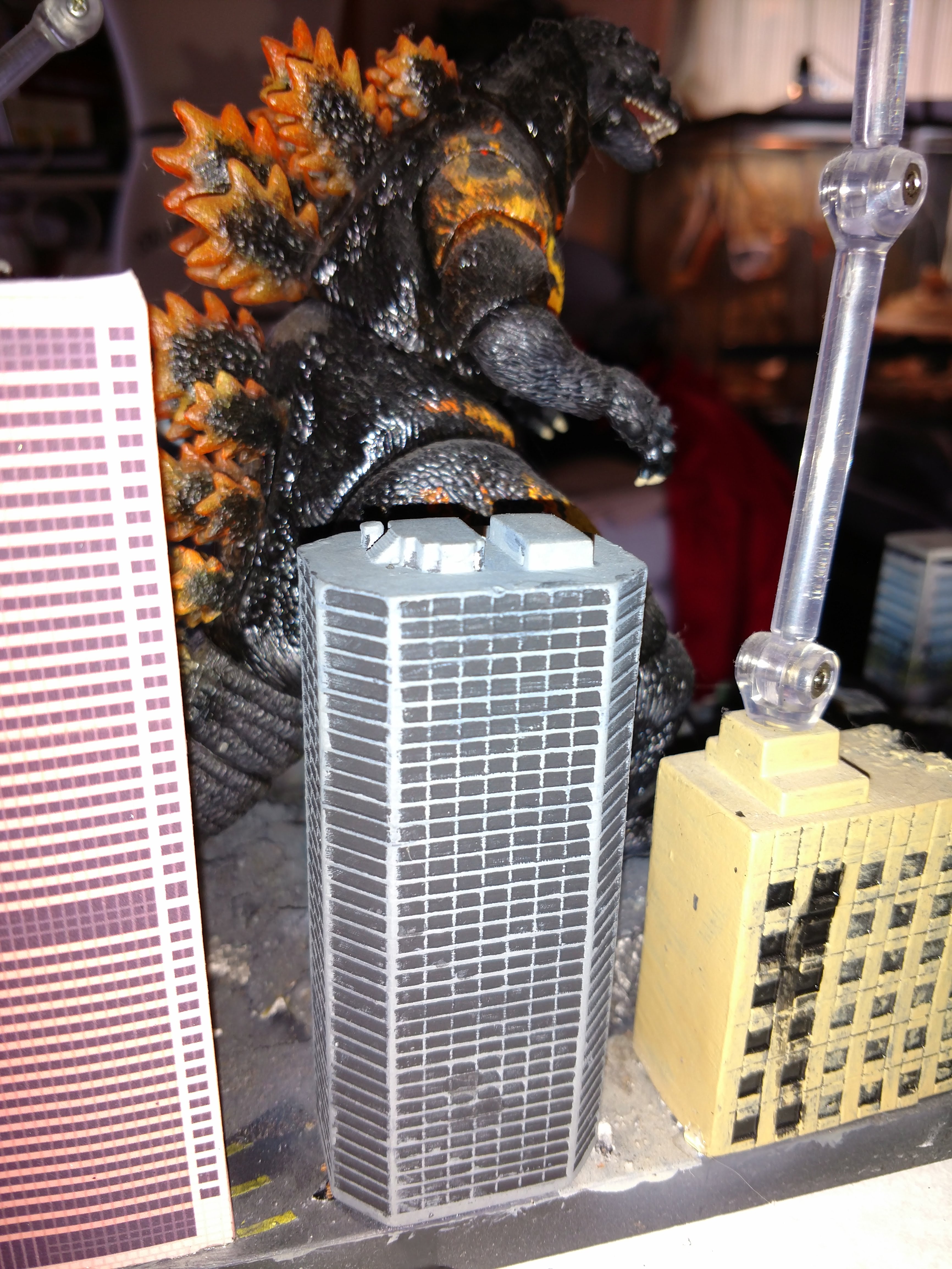 1:500th scale building for 7" Godzilla Heisi era