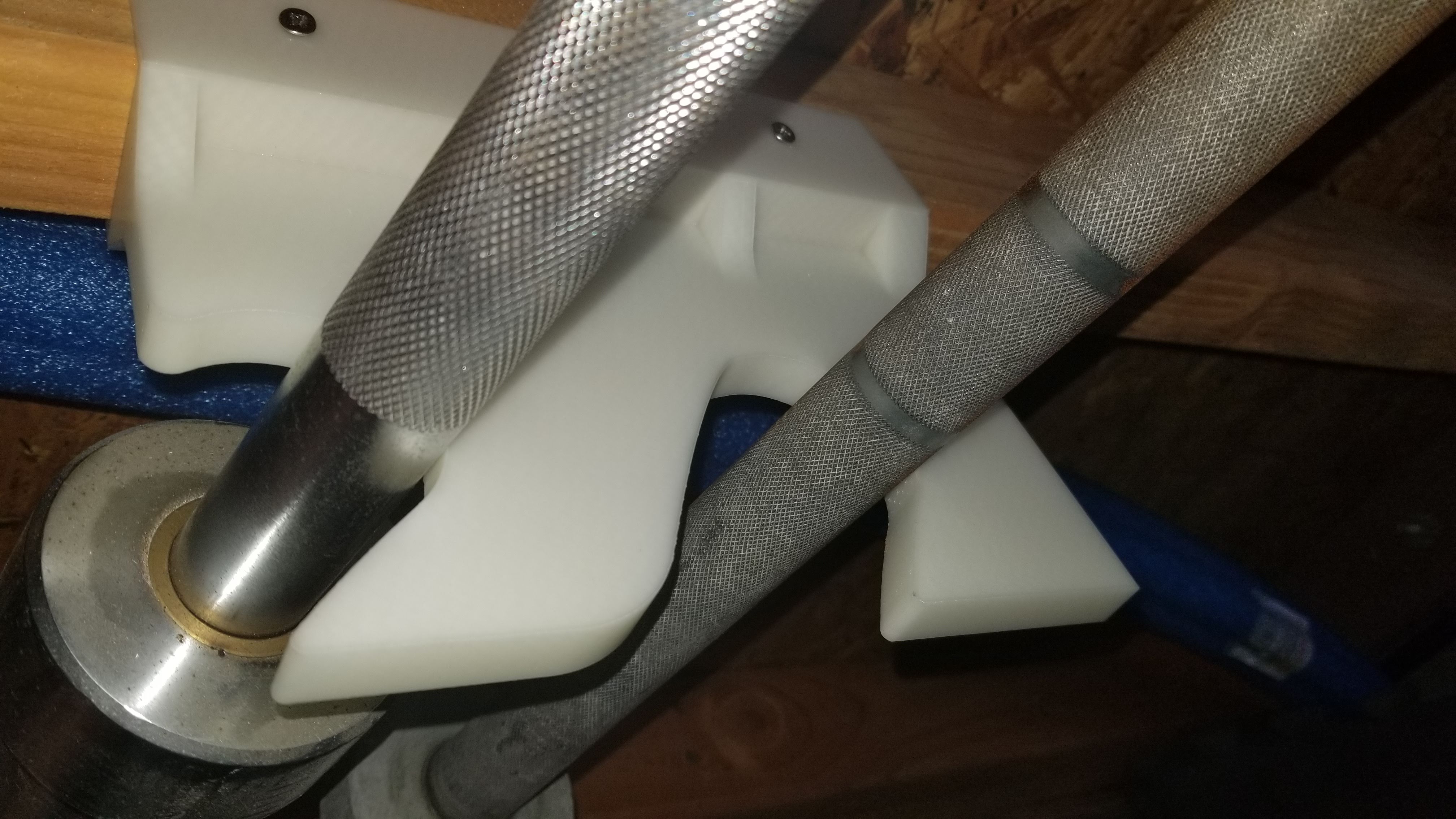 BARBELL RACK HOLDER (gun style)