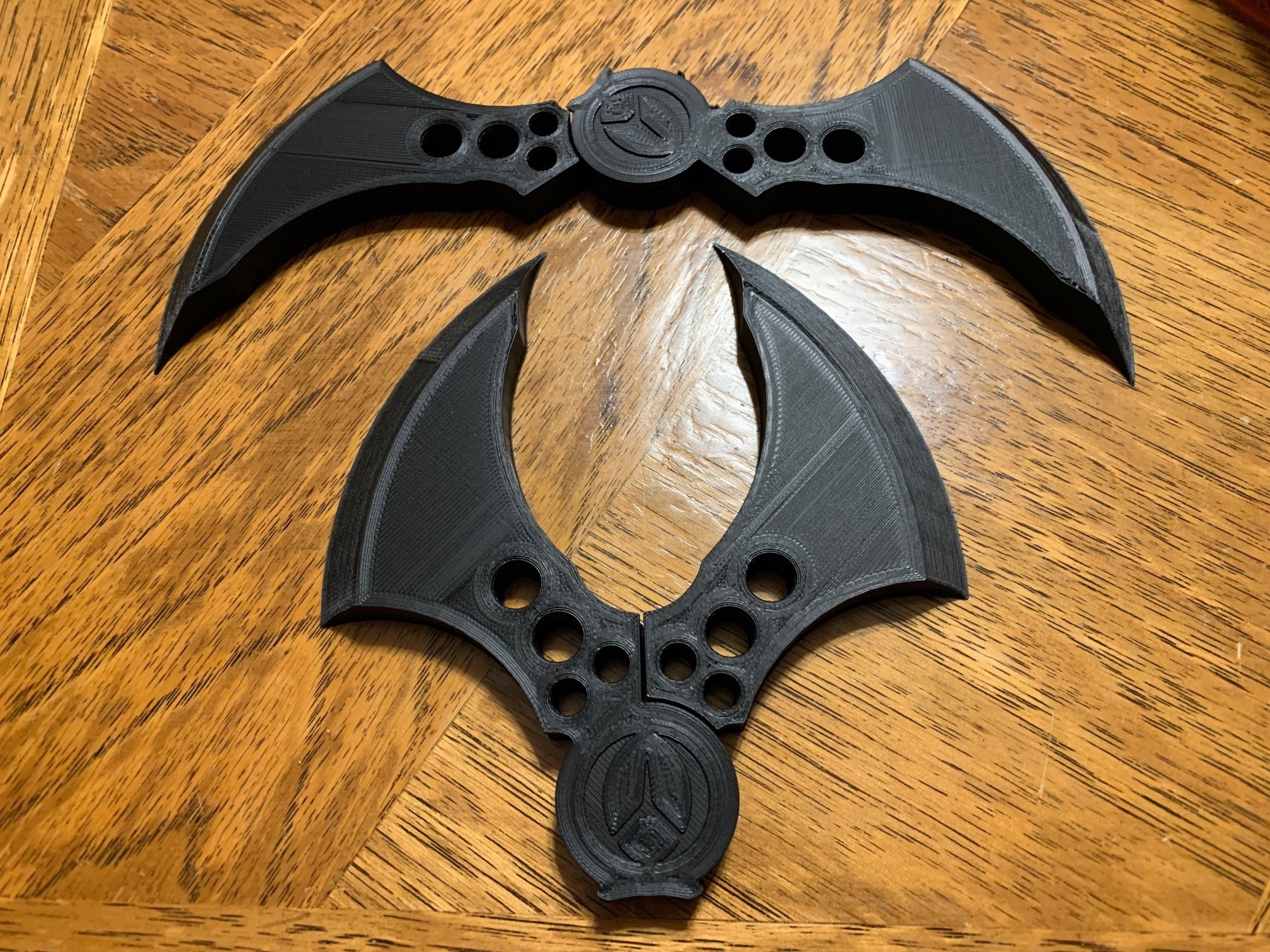Batarang Foldable with Stop (print in place)