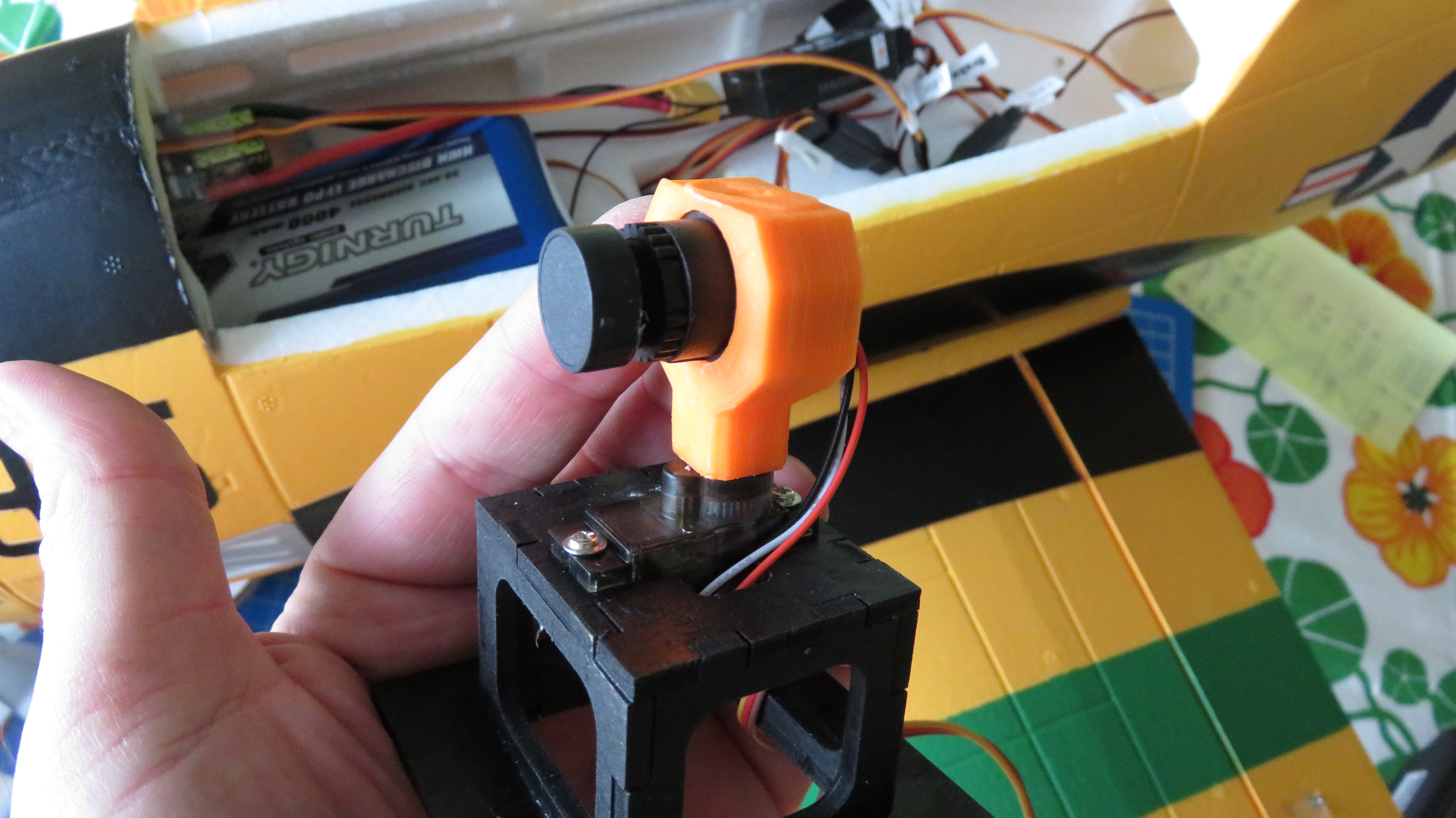FPV Camera Servo Mount (TVL1000 camera for gimbal)
