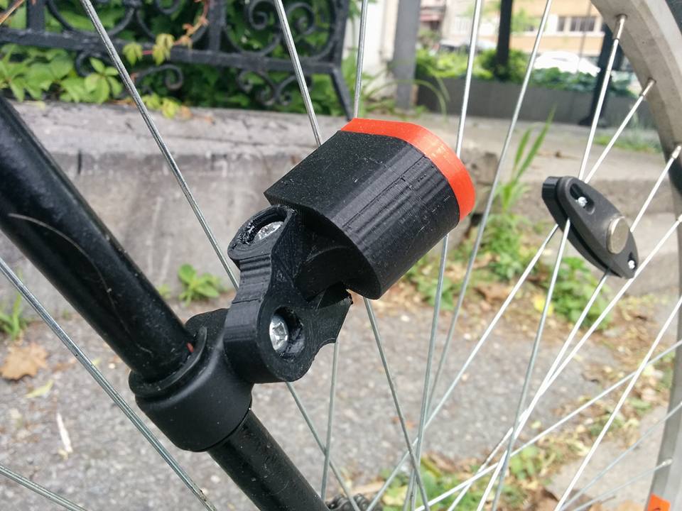 battery free bike light Creations ab3d