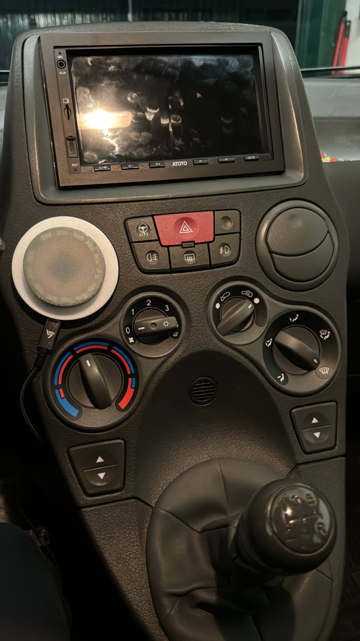 MagSafe Support for Fiat Panda 169.