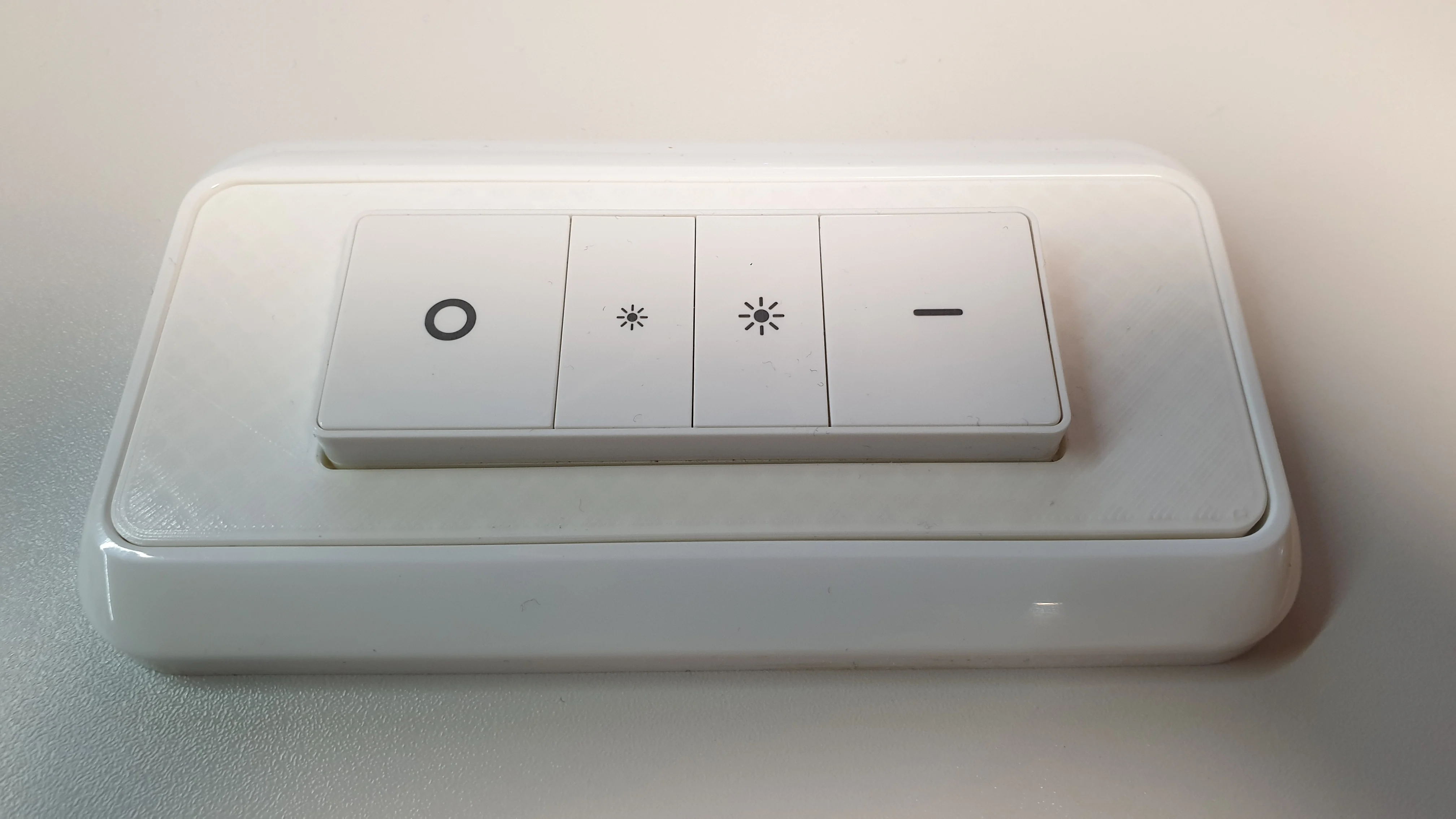 B&J Alpha nea - Philips Hue Adapter