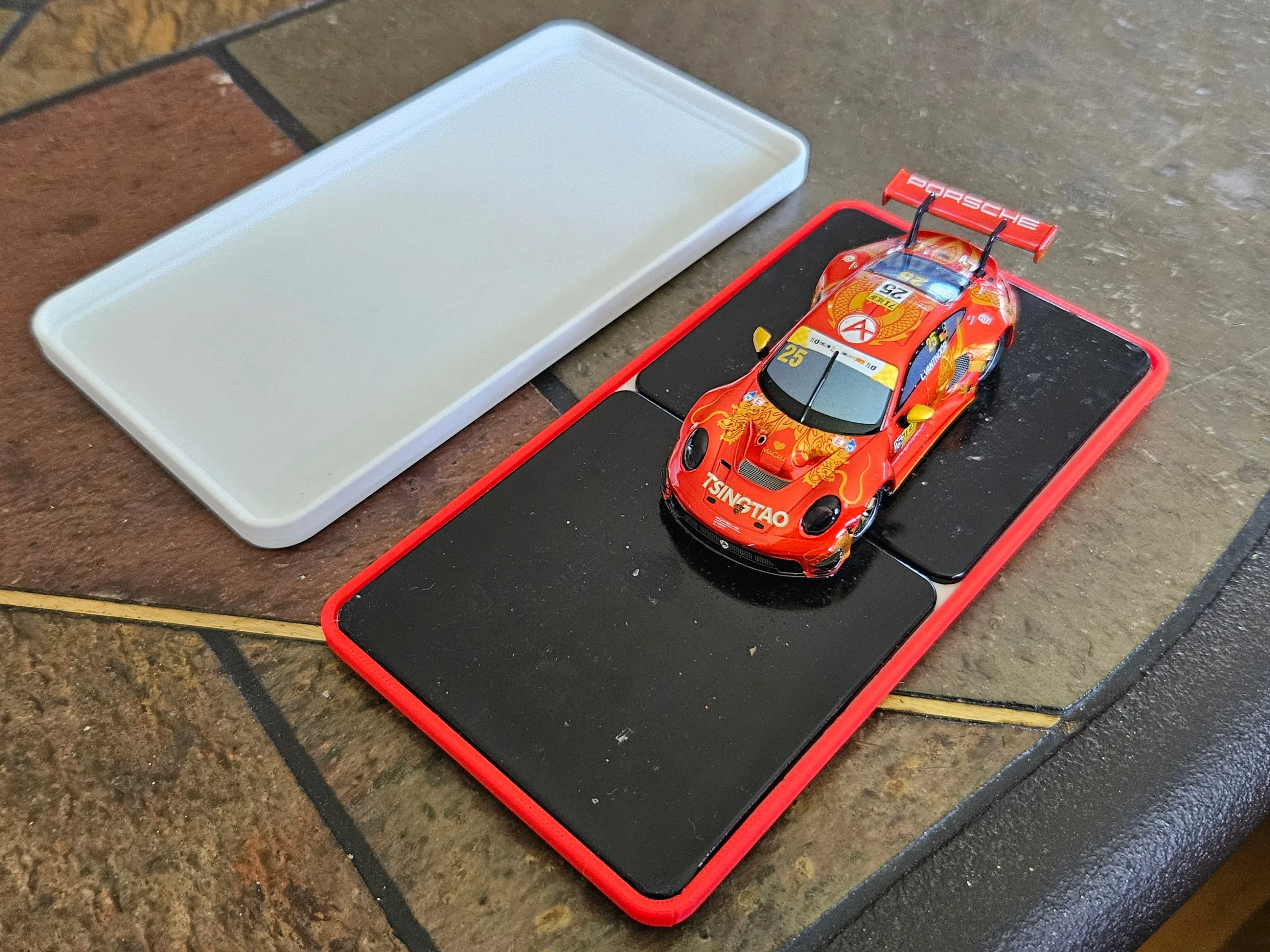 Box für Reifen-Reinigungspads - Carrera Hybrid