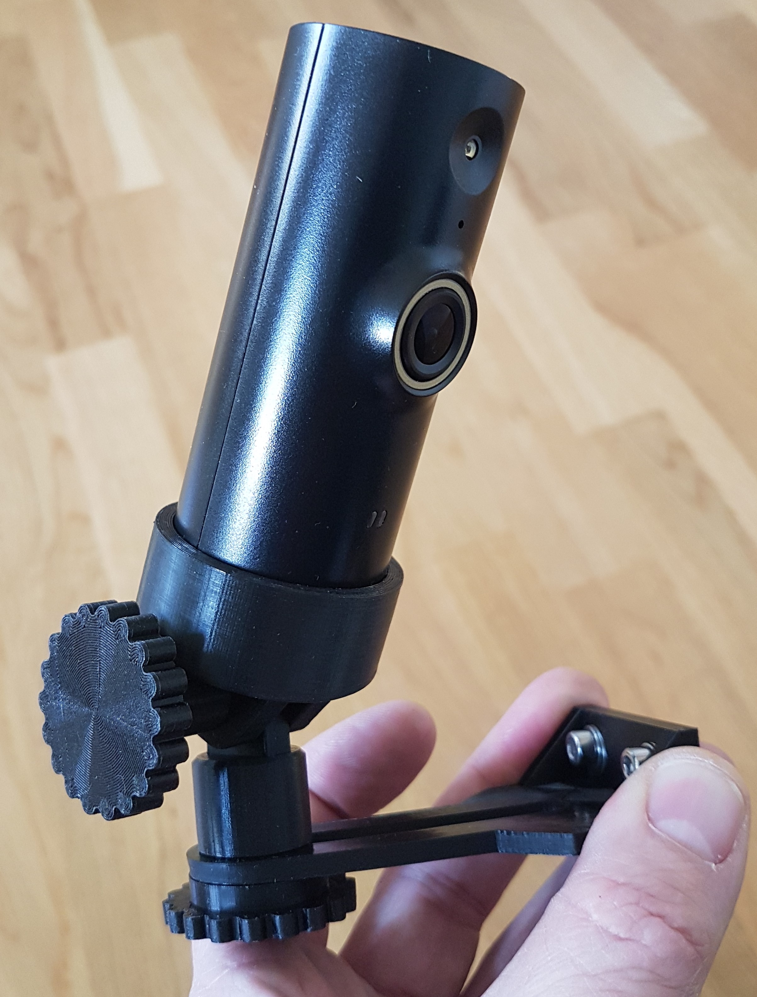 D-Link WiFi camera swivel mount
