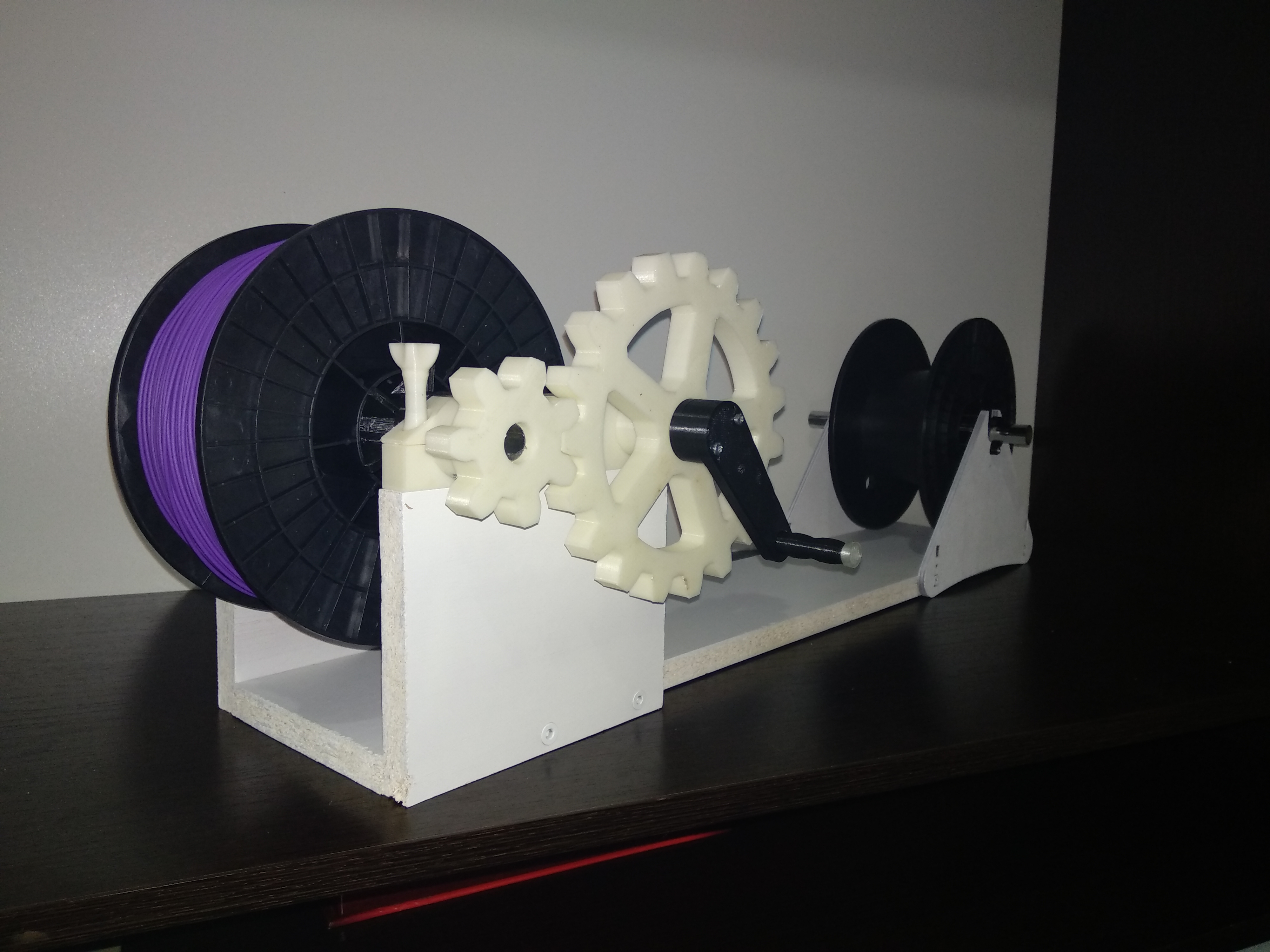 The self-made machine for winding of plastic in the 3D printing!