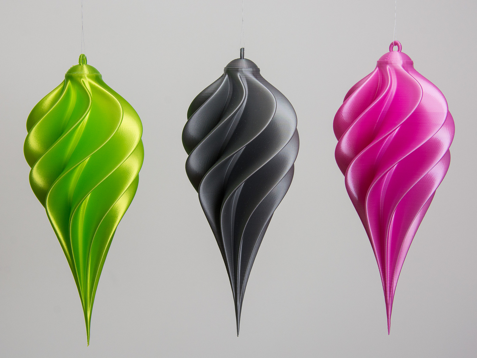 Christmas tree spiral ornament with mount