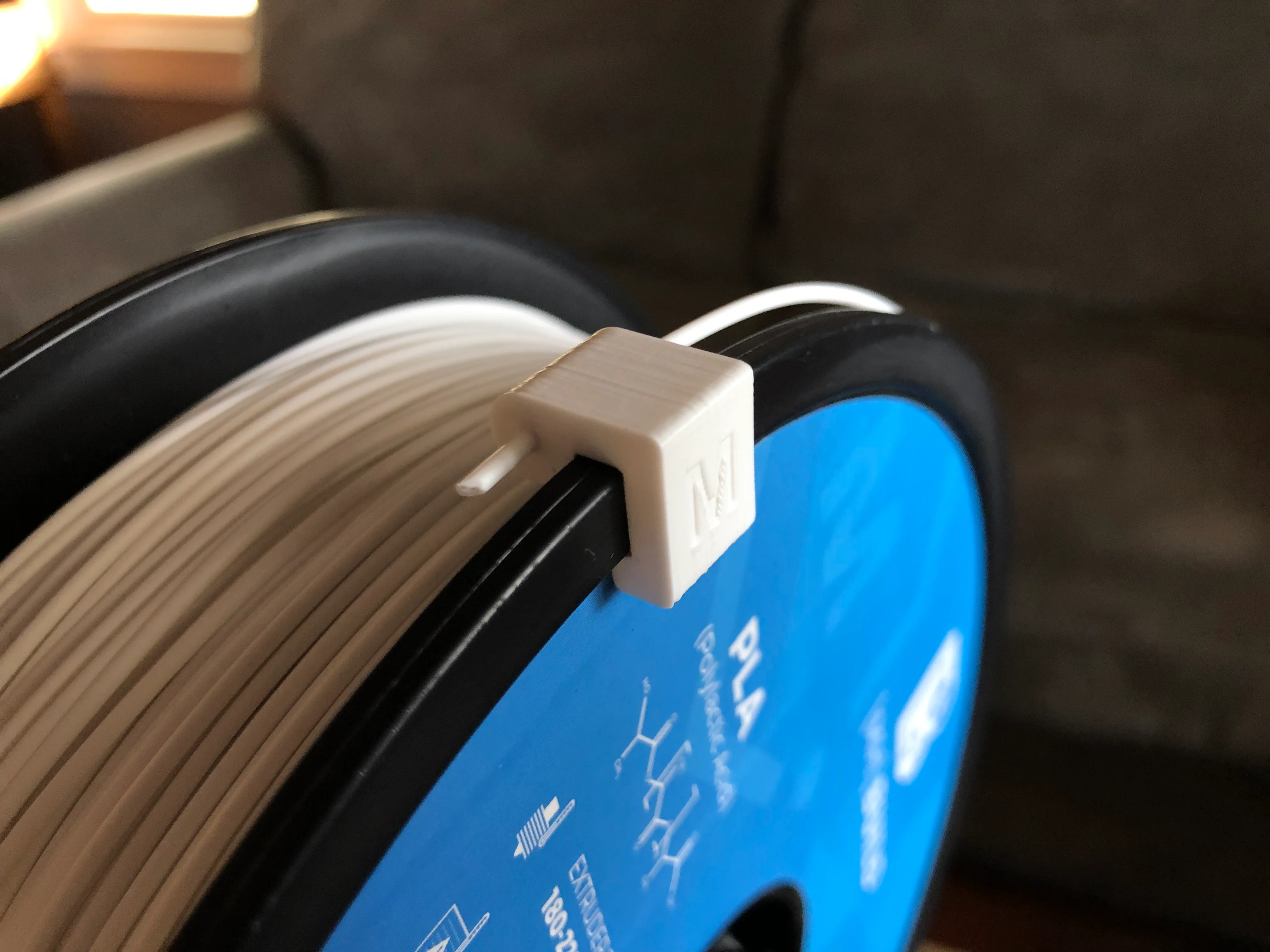 Matterhackers Filament holder clip
