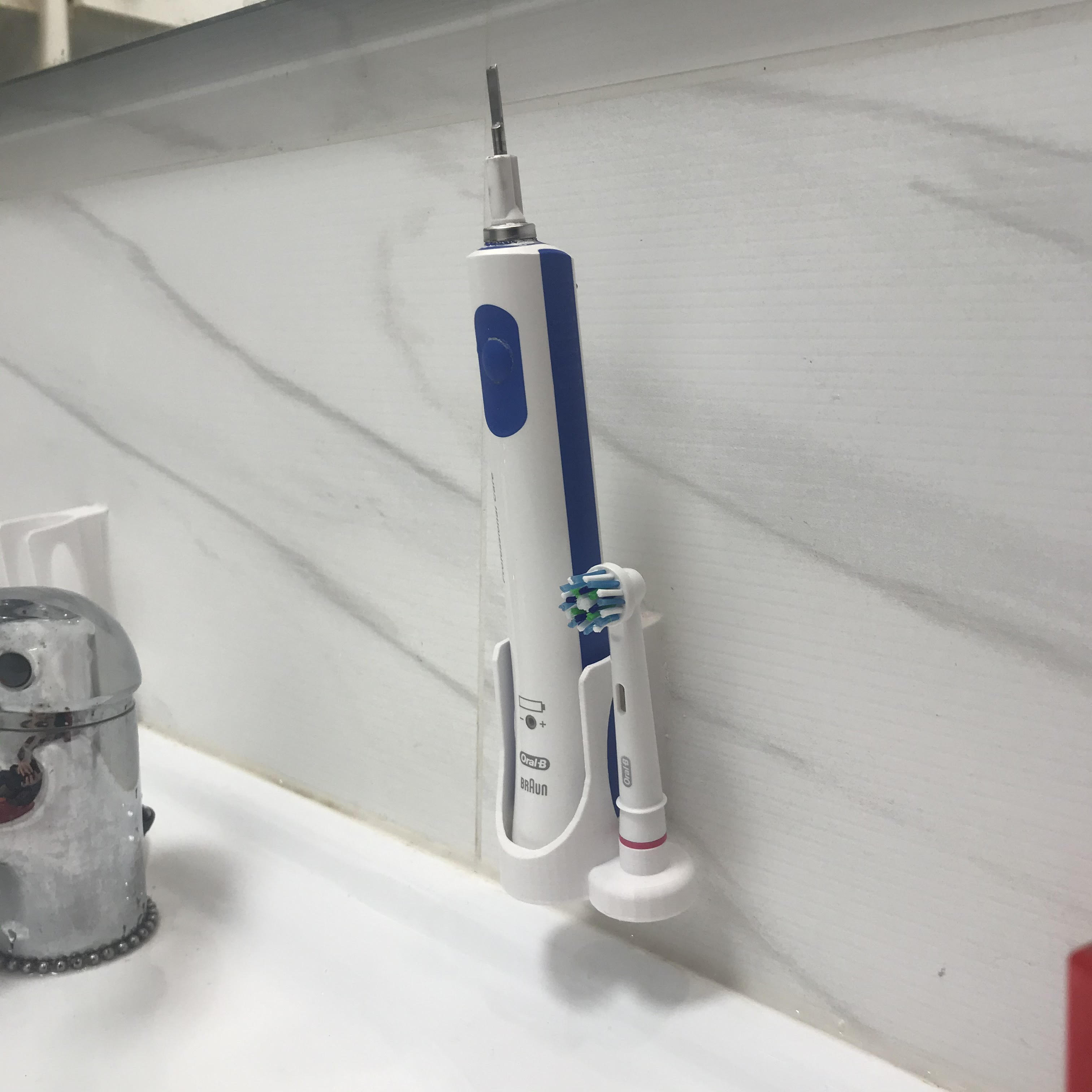 Oral B Professional Care Wall Mount