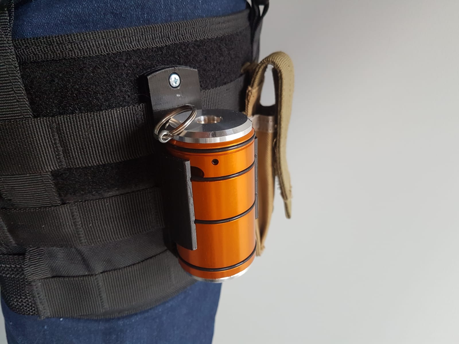 Strataim Nova Grenade Molle Holder